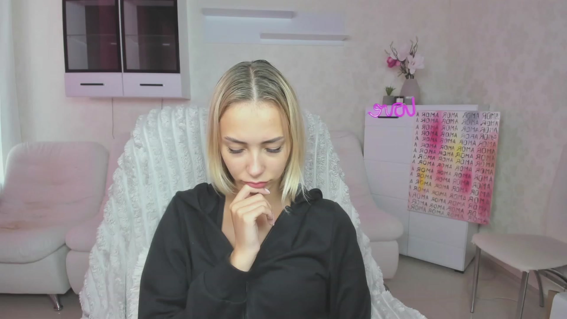 Gallery image thumbnail from Lady_lucky1's myfreecams stream on, 07/25/2023, 05:38 image 20 of 20