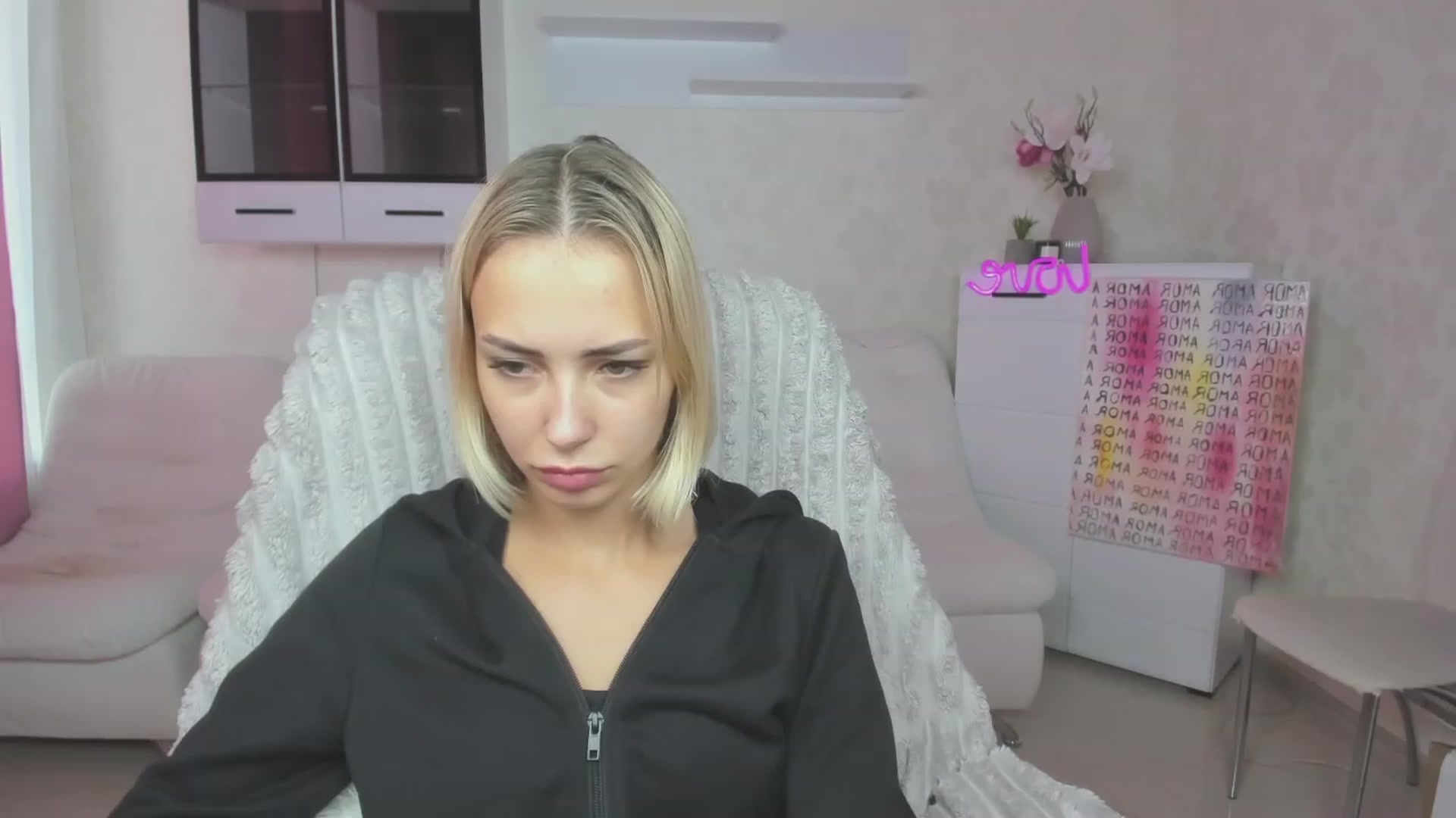 Gallery image thumbnail from Lady_lucky1's myfreecams stream on, 07/25/2023, 05:38 image 16 of 20