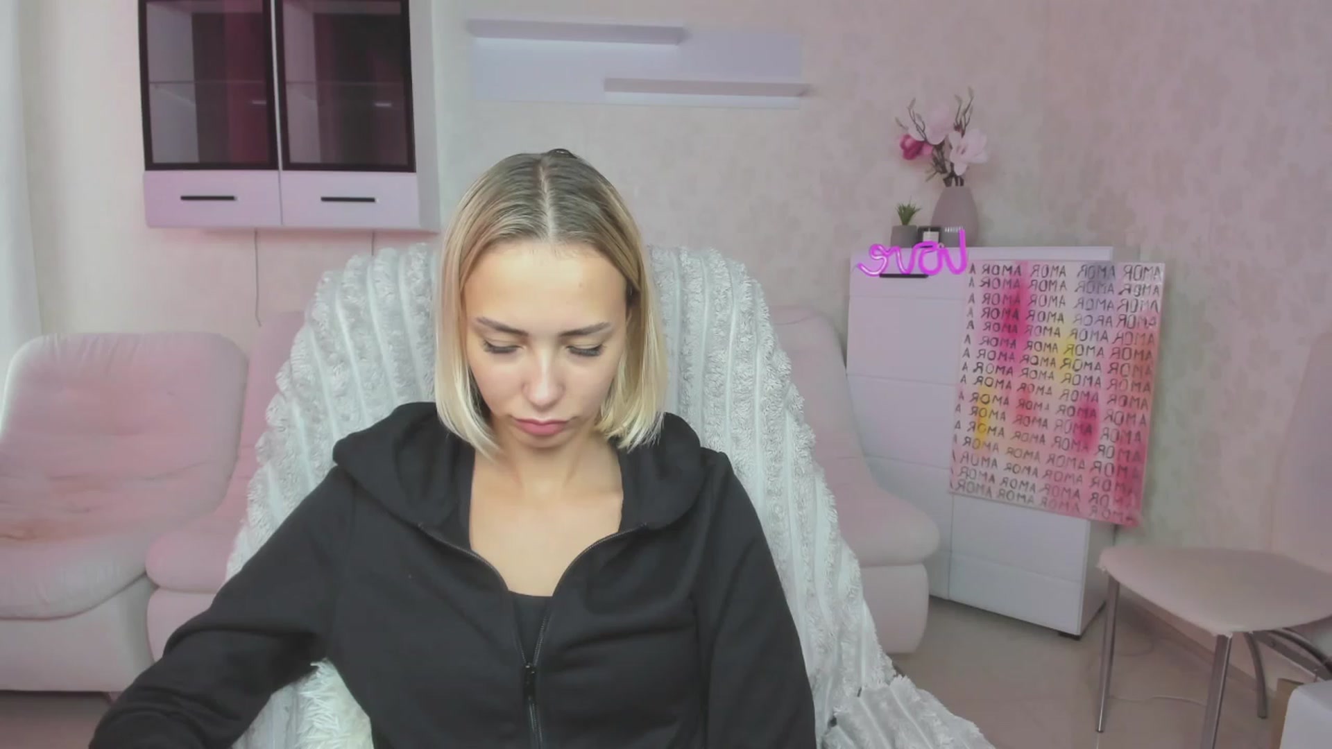 Gallery image thumbnail from Lady_lucky1's myfreecams stream on, 07/25/2023, 06:20 image 17 of 20