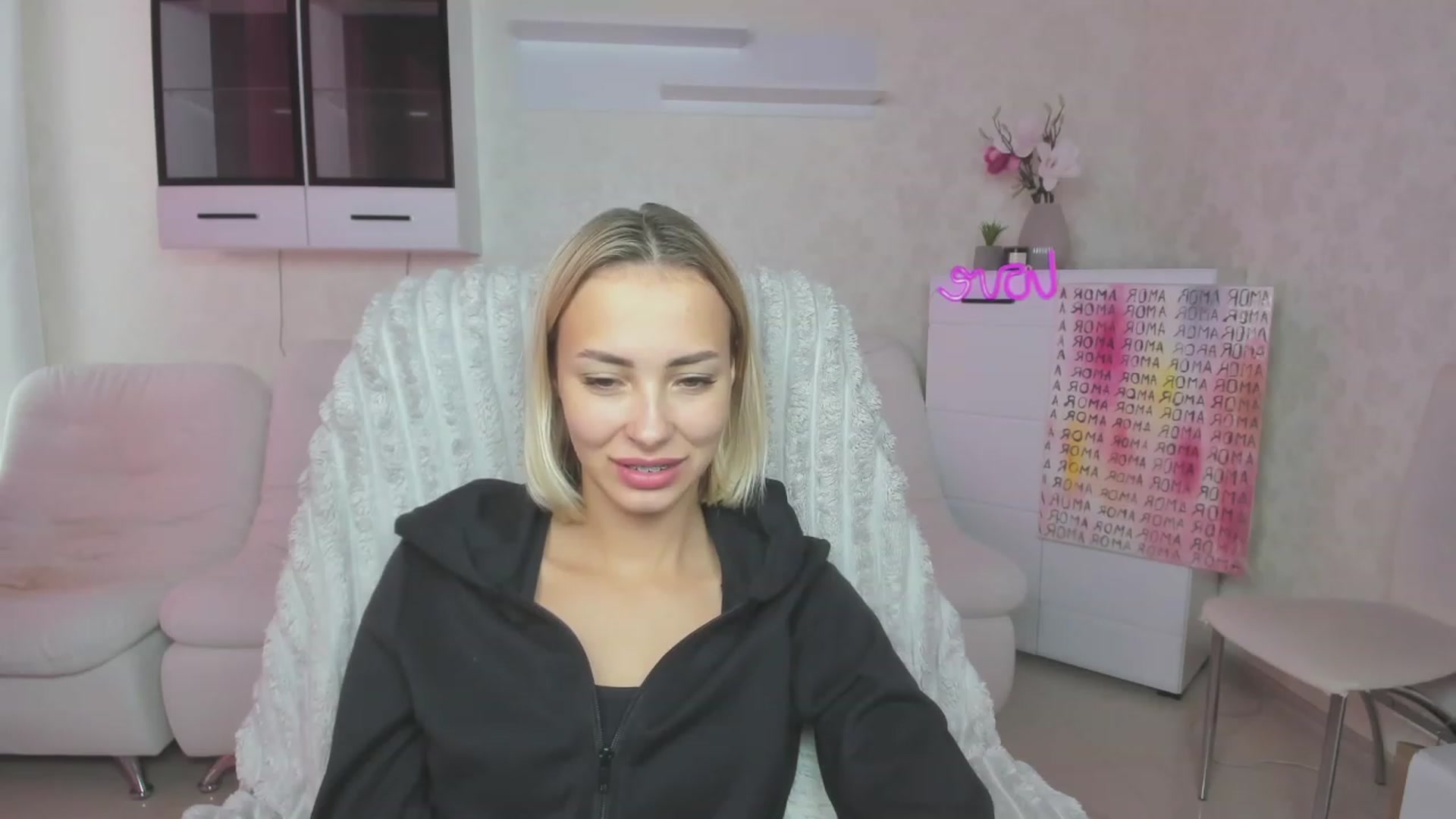 Gallery image thumbnail from Lady_lucky1's myfreecams stream on, 07/25/2023, 06:20 image 12 of 20