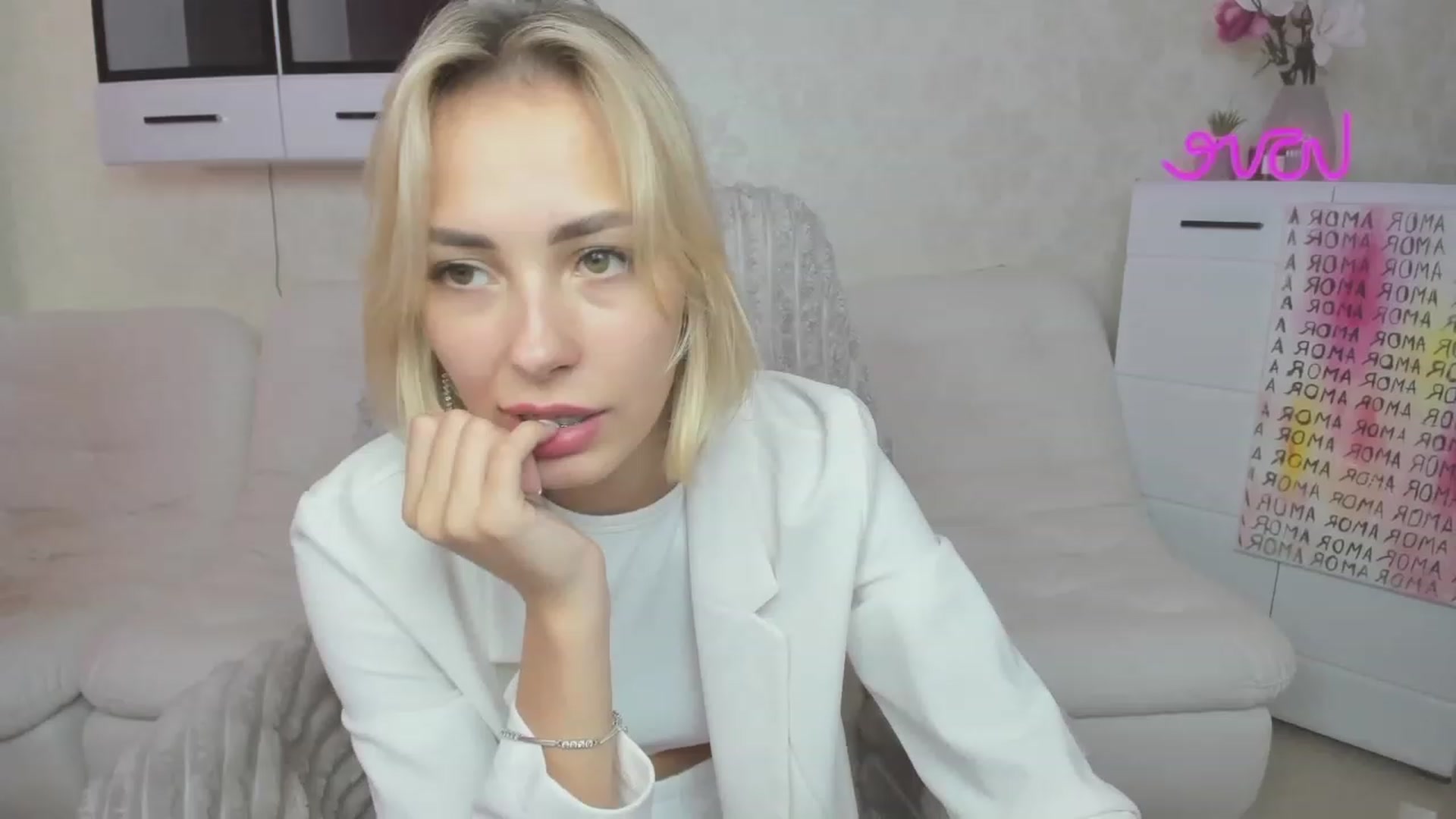 Gallery image thumbnail from Lady_lucky1's myfreecams stream on, 07/27/2023, 17:11 image 12 of 20