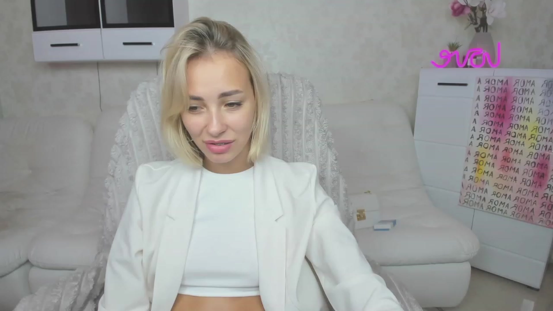 Gallery image thumbnail from Lady_lucky1's myfreecams stream on, 07/27/2023, 18:00 image 8 of 20