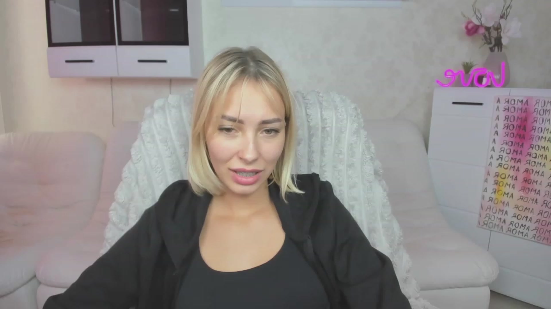 Gallery image thumbnail from Lady_lucky1's myfreecams stream on, 07/29/2023, 16:38 image 4 of 20