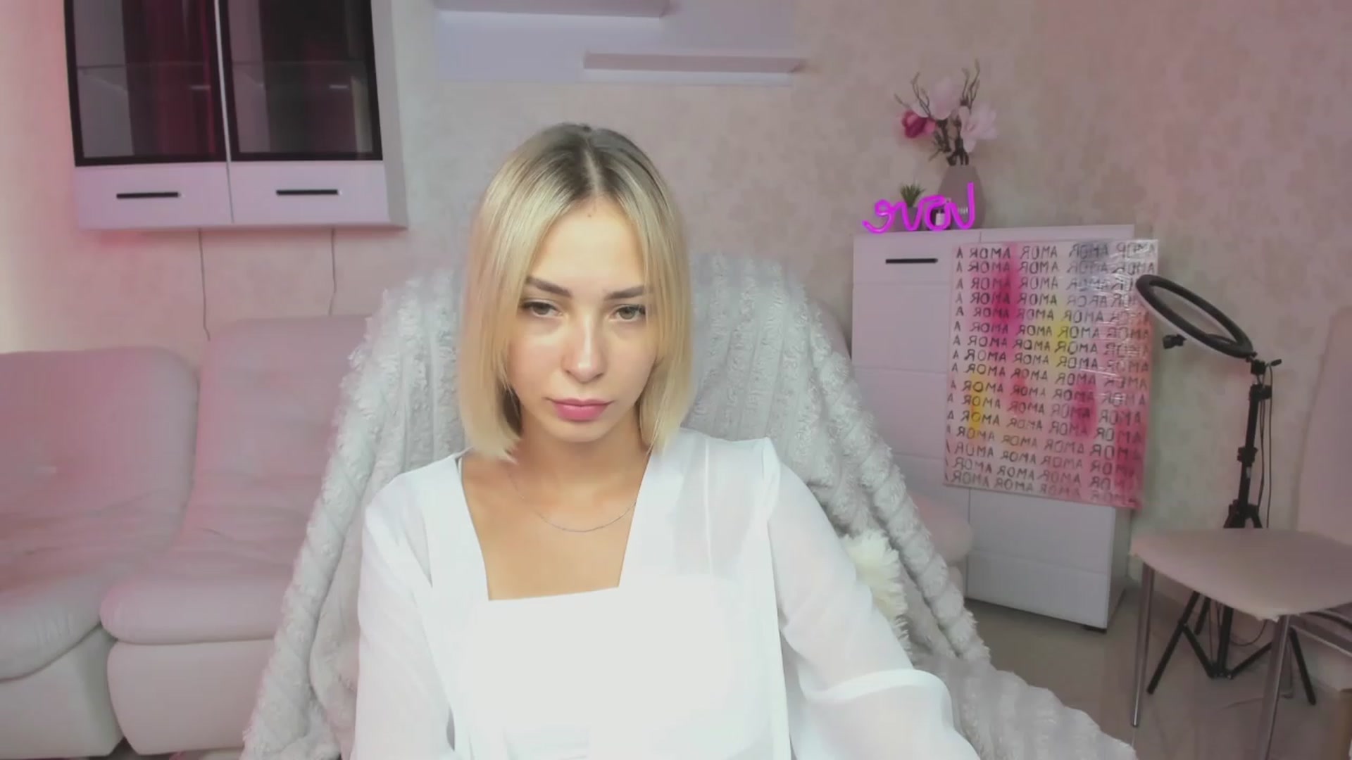 Gallery image thumbnail from Lady_lucky1's myfreecams stream on, 08/16/2023, 15:23 image 12 of 20