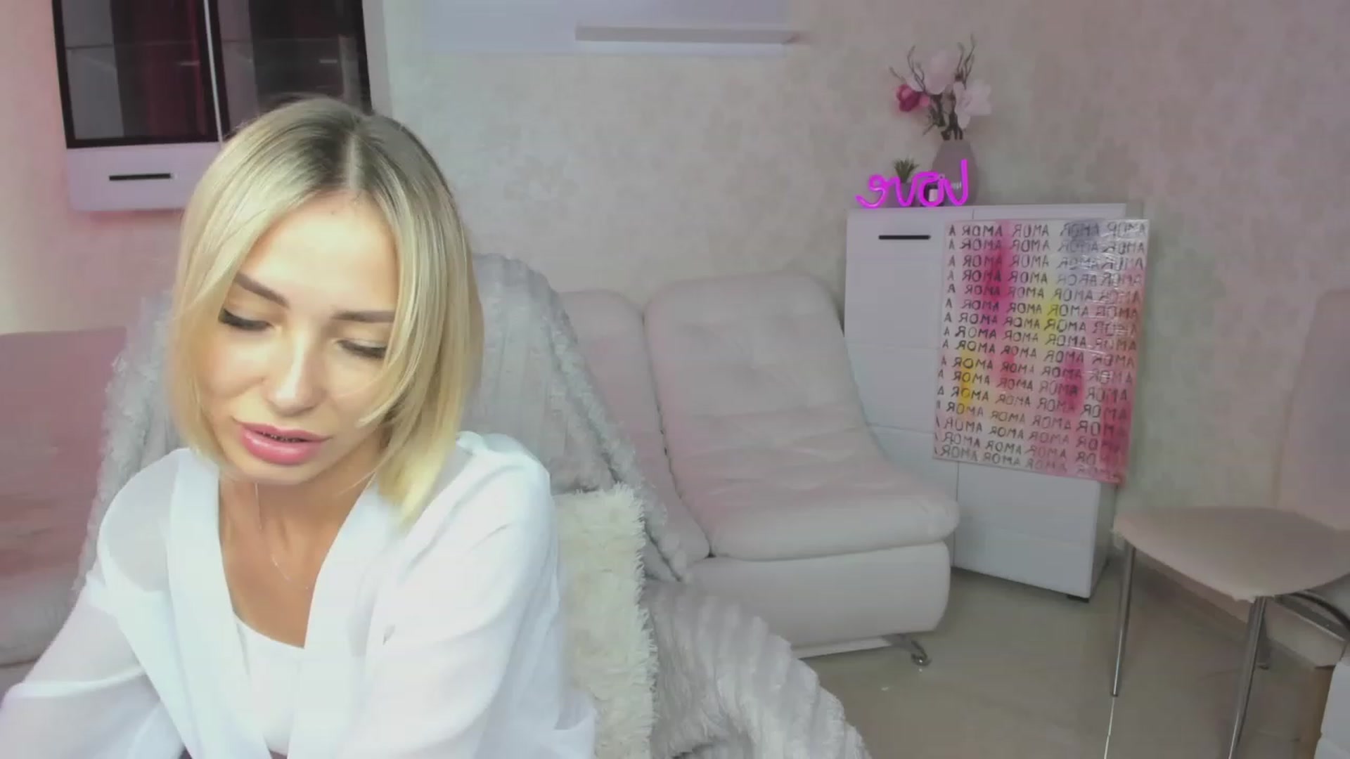 Gallery image thumbnail from Lady_lucky1's myfreecams stream on, 08/16/2023, 15:23 image 15 of 20