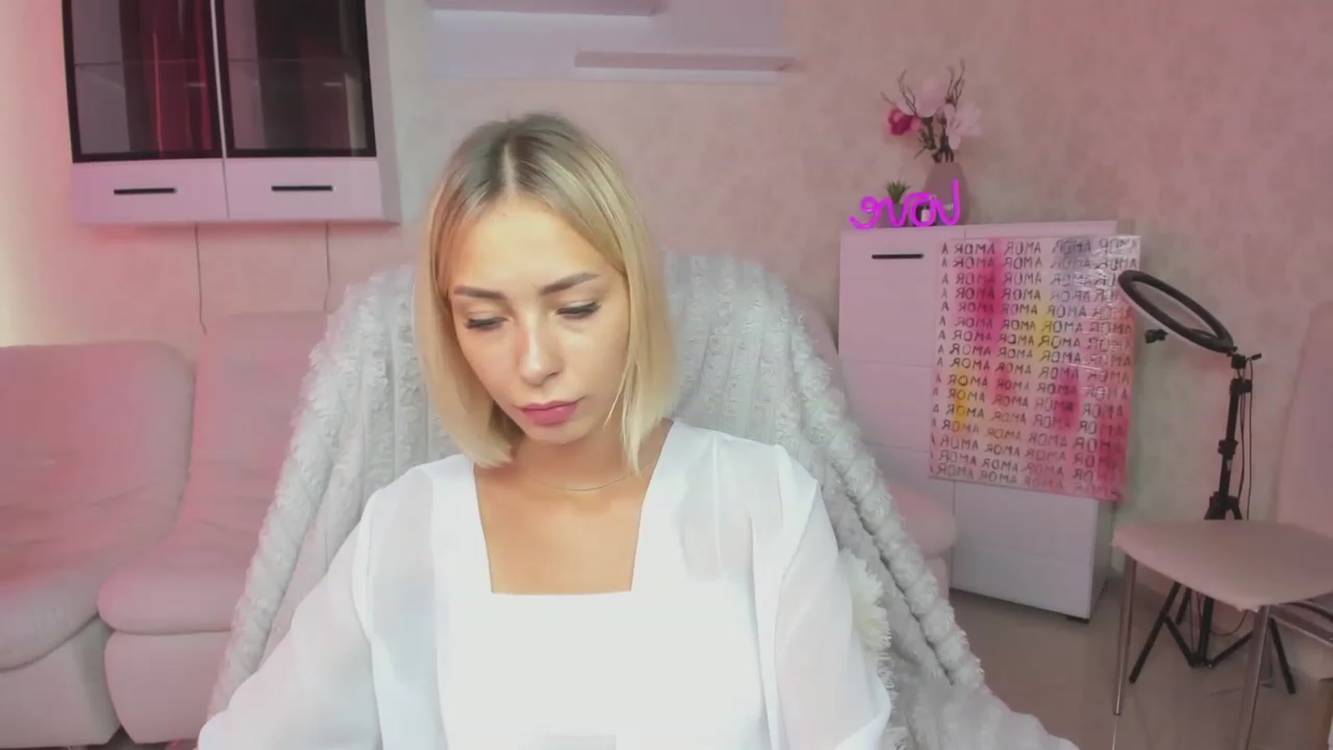 Gallery image thumbnail from Lady_lucky1's myfreecams stream on, 08/16/2023, 15:23 image 1 of 20