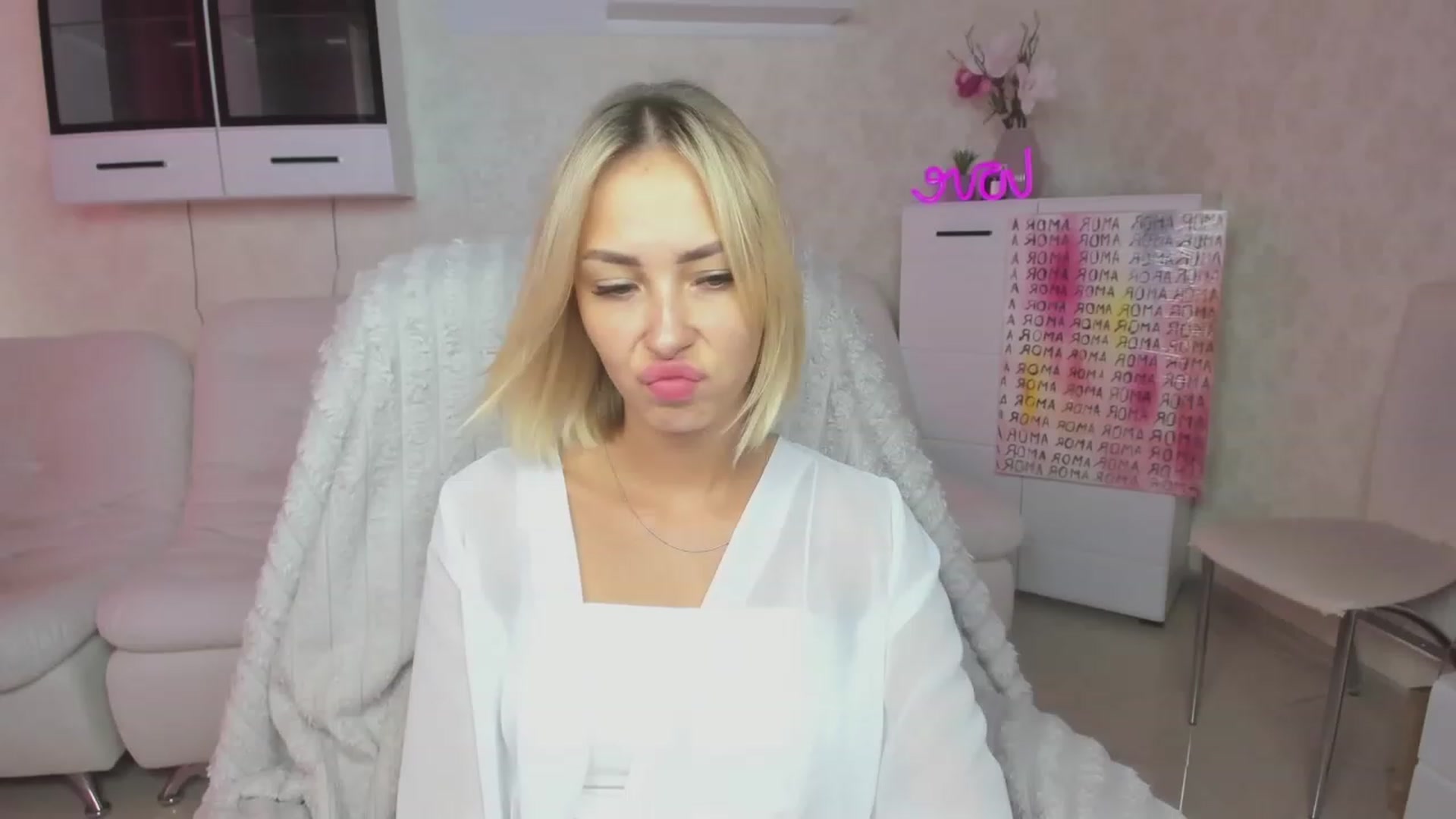 Gallery image thumbnail from Lady_lucky1's myfreecams stream on, 08/16/2023, 15:23 image 17 of 20