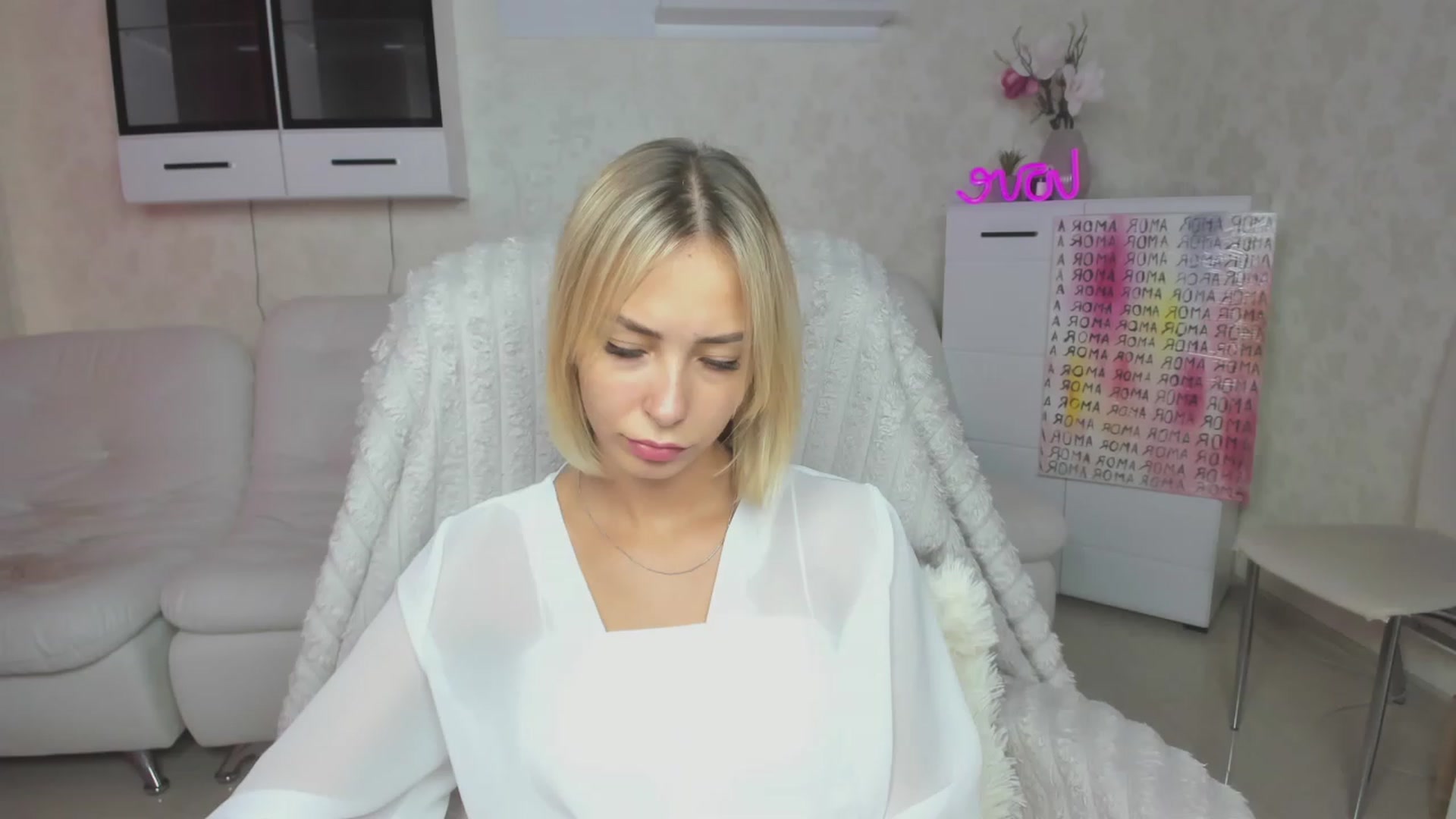 Gallery image thumbnail from Lady_lucky1's myfreecams stream on, 08/16/2023, 17:17 image 9 of 20