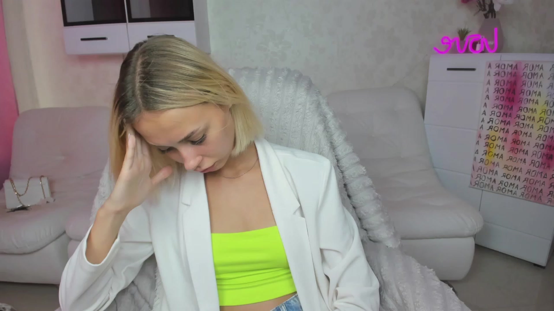 Gallery image thumbnail from Lady_lucky1's myfreecams stream on, 08/19/2023, 15:31 image 20 of 20