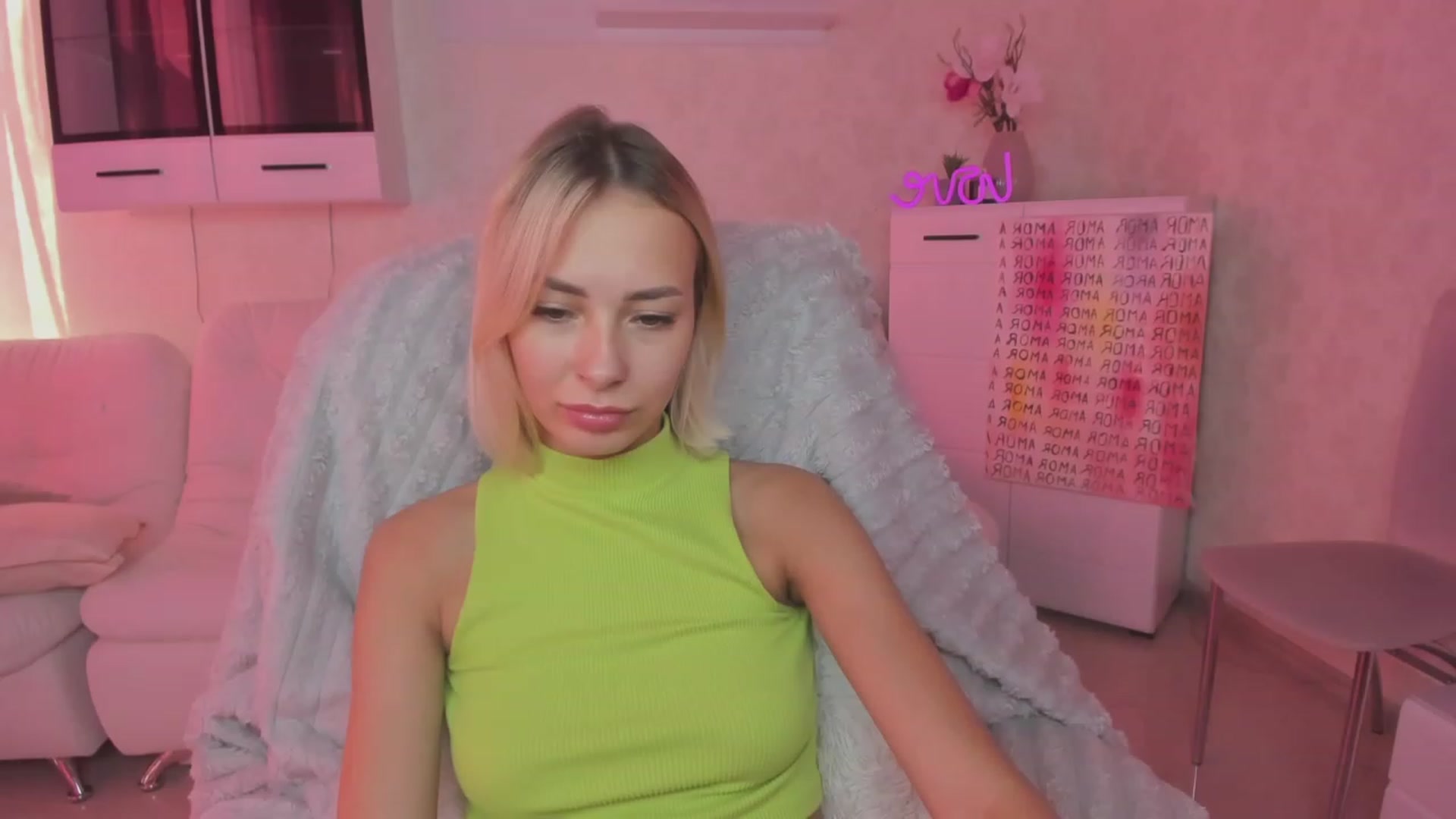 Gallery image thumbnail from Lady_lucky1's myfreecams stream on, 08/26/2023, 11:53 image 5 of 20
