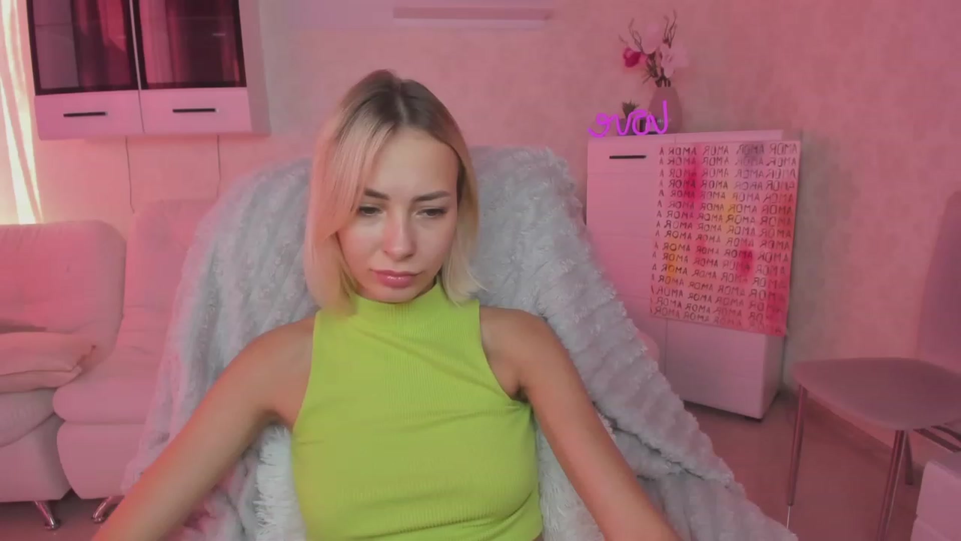 Gallery image thumbnail from Lady_lucky1's myfreecams stream on, 08/26/2023, 11:53 image 9 of 20