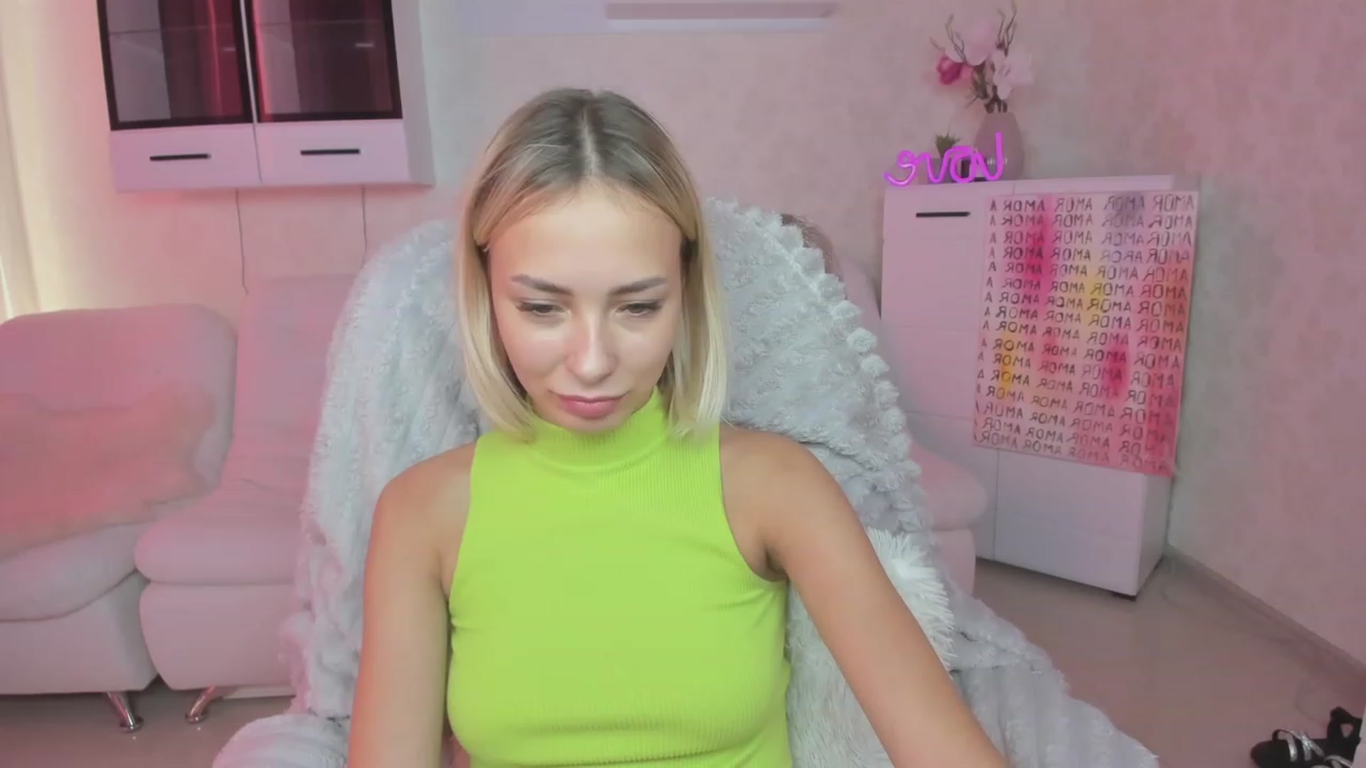 Gallery image thumbnail from Lady_lucky1's myfreecams stream on, 08/26/2023, 14:17 image 6 of 20