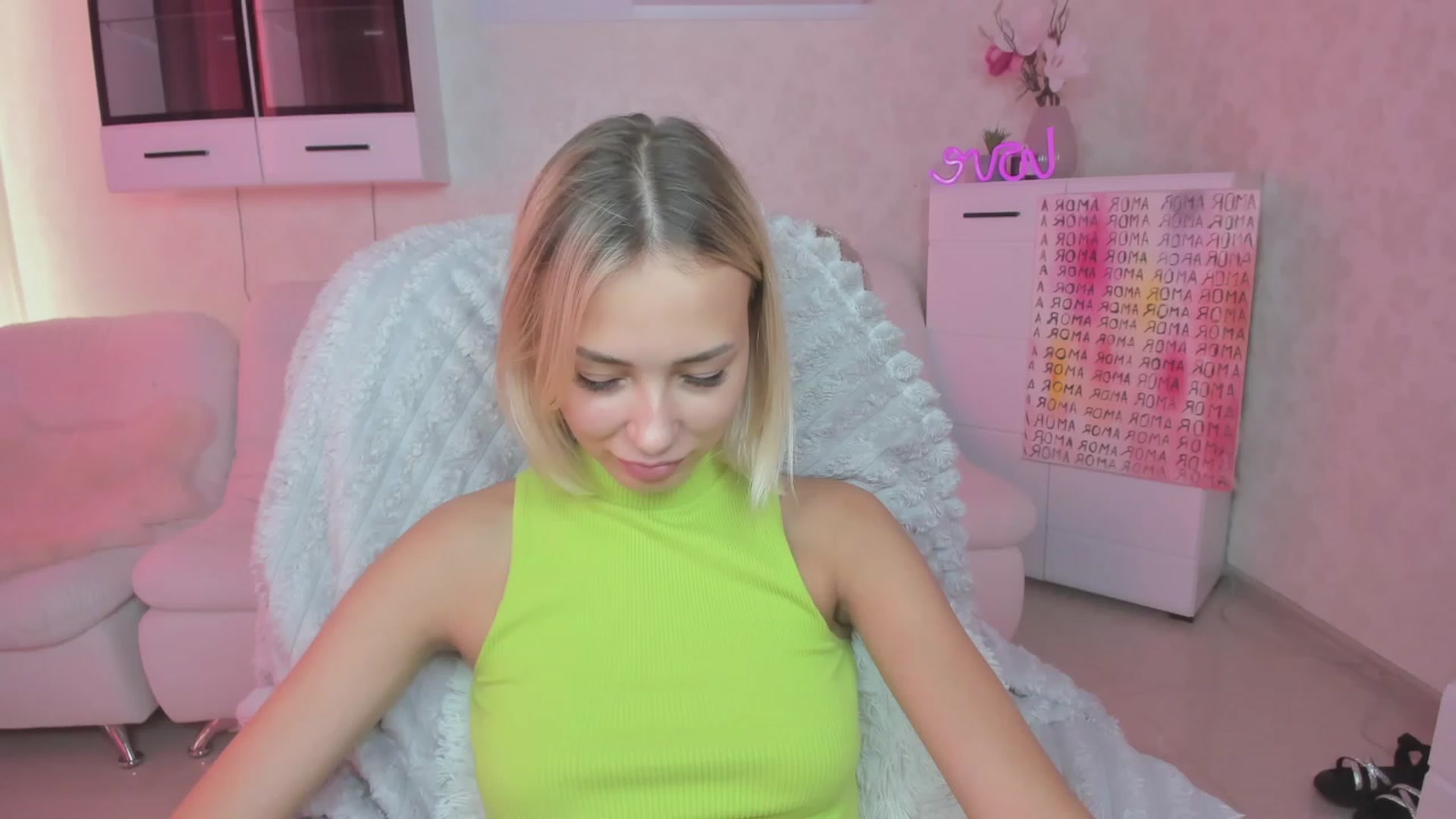 Gallery image thumbnail from Lady_lucky1's myfreecams stream on, 08/26/2023, 14:17 image 1 of 20