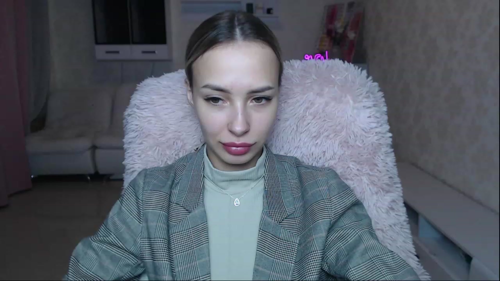 Gallery image thumbnail from Lady_lucky1's myfreecams stream on, 12/26/2023, 17:54 image 9 of 20