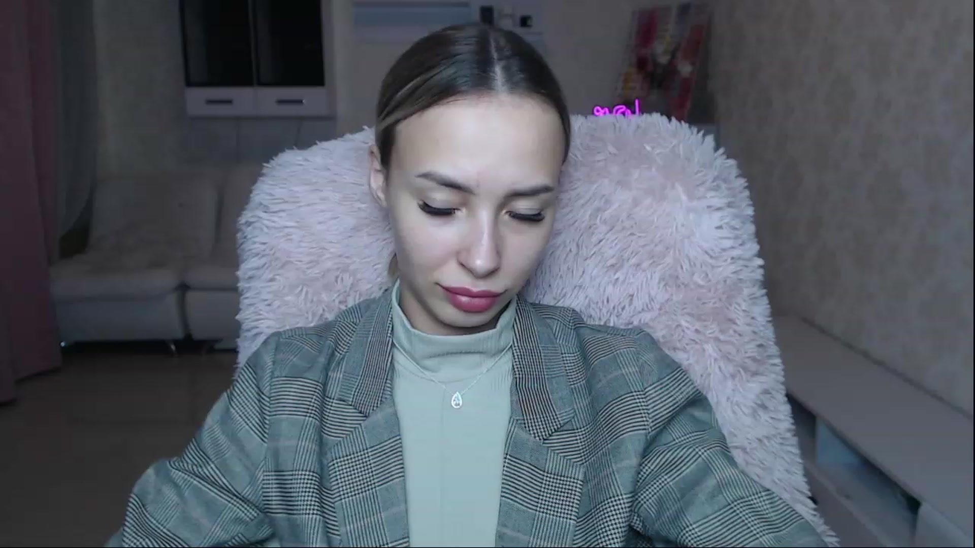 Gallery image thumbnail from Lady_lucky1's myfreecams stream on, 12/26/2023, 17:54 image 10 of 20