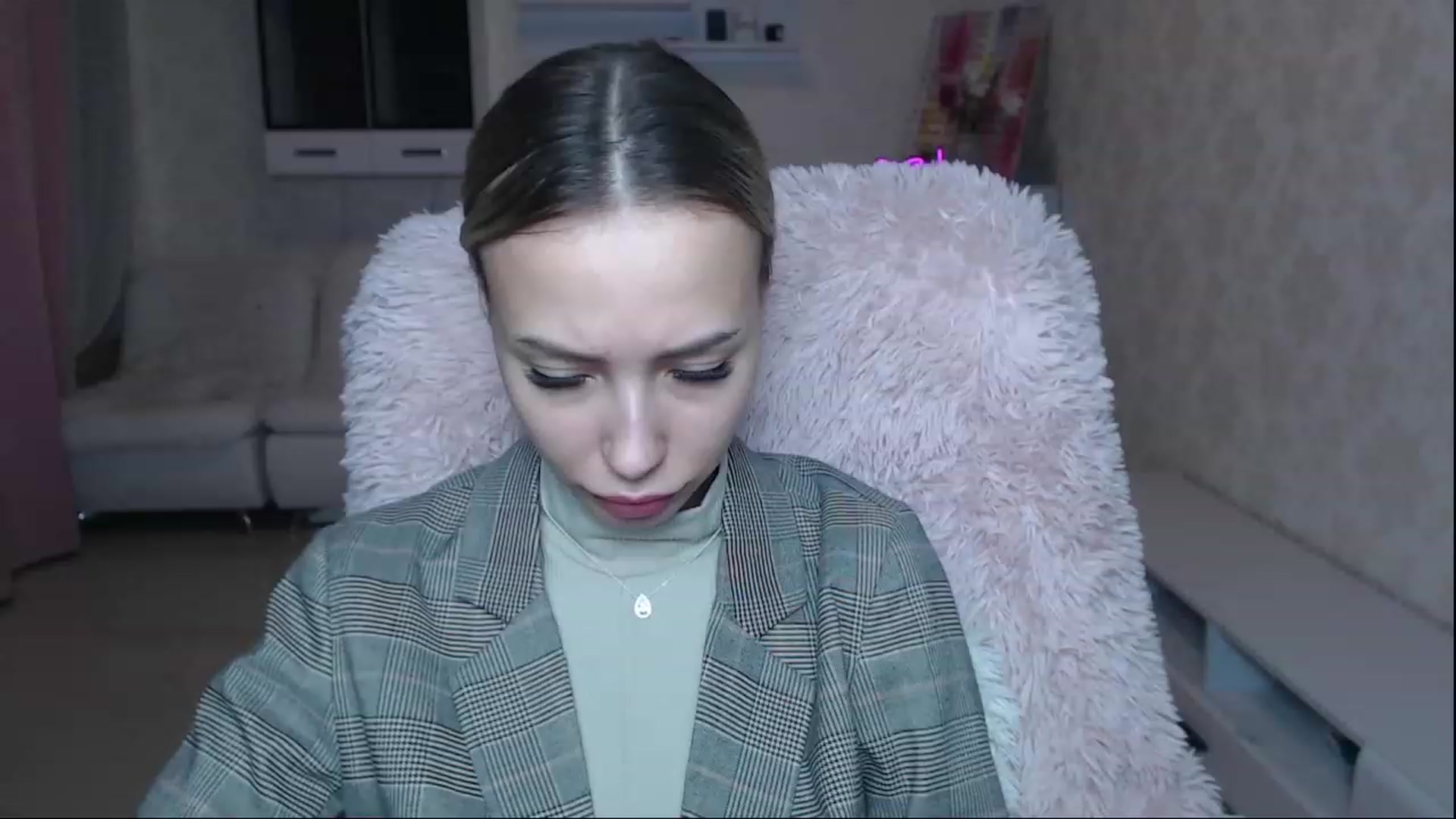 Gallery image thumbnail from Lady_lucky1's myfreecams stream on, 12/26/2023, 17:54 image 15 of 20
