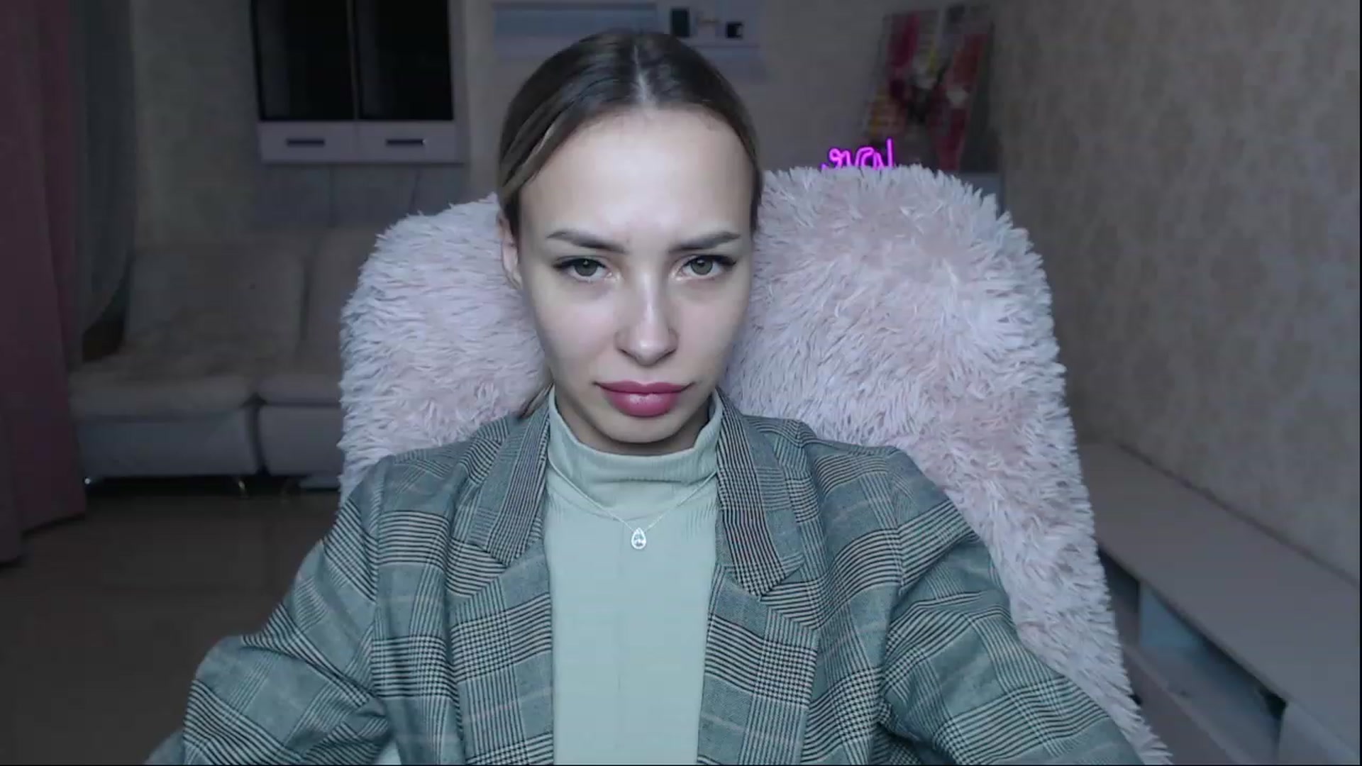 Gallery image thumbnail from Lady_lucky1's myfreecams stream on, 12/26/2023, 17:54 image 8 of 20