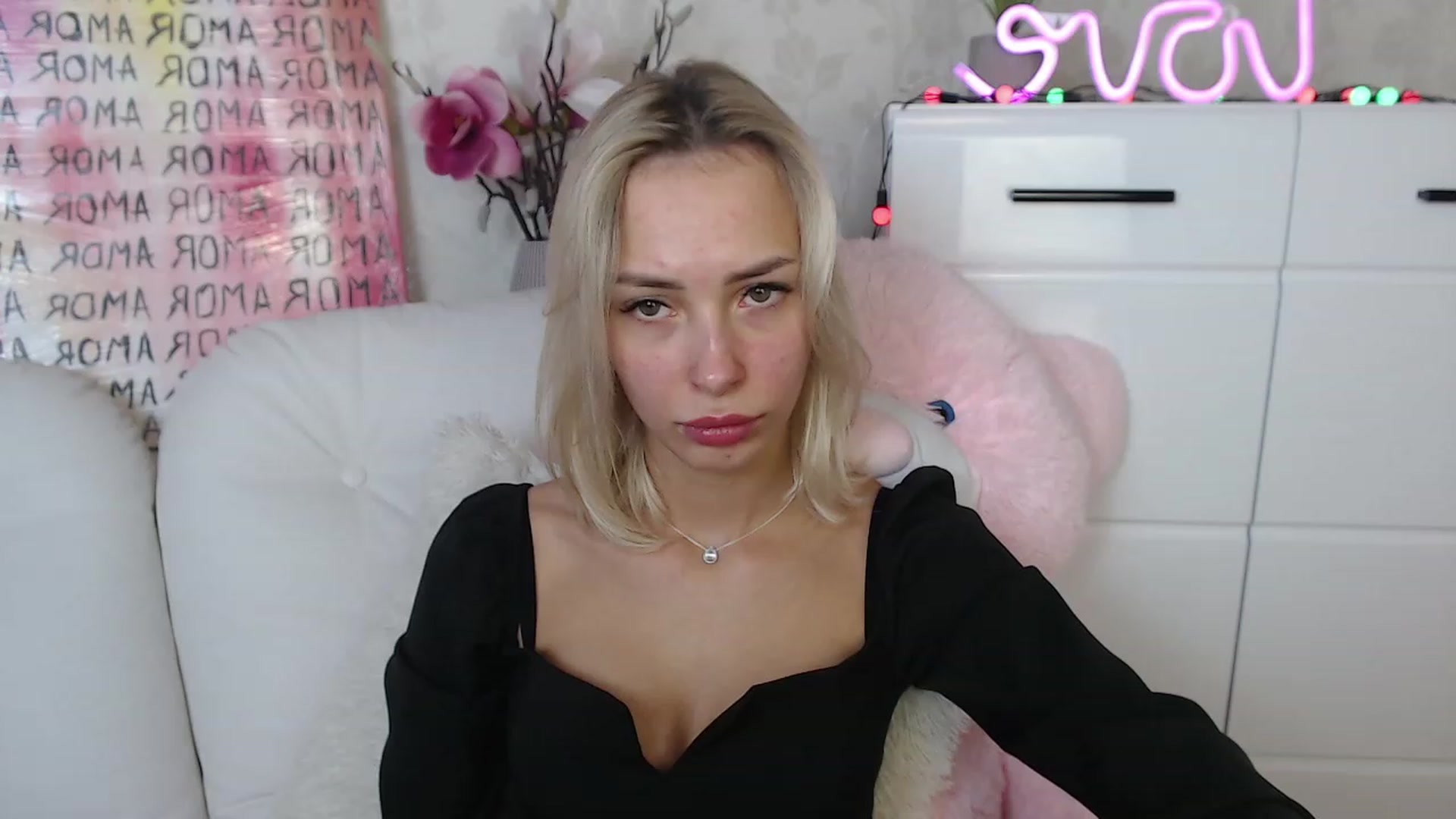 Gallery image thumbnail from Lady_lucky1's myfreecams stream on, 03/11/2024, 17:31 image 13 of 20