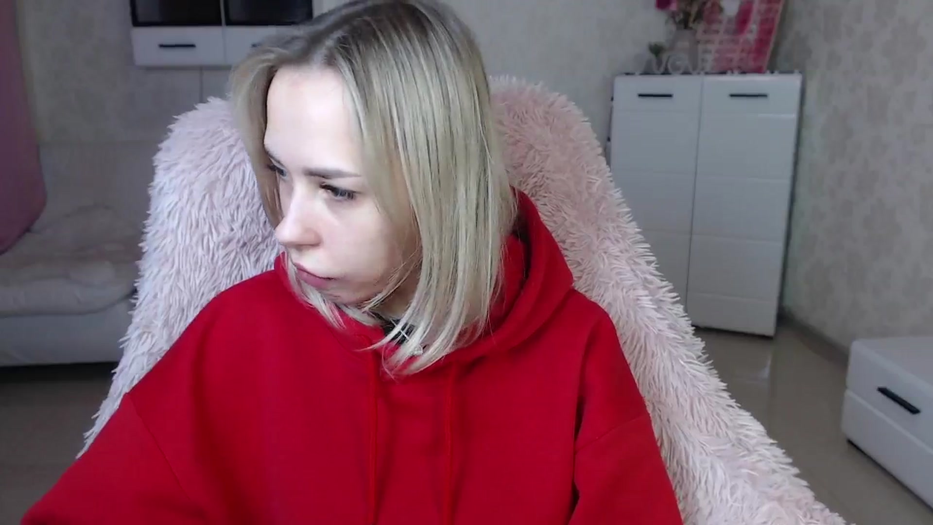 Gallery image thumbnail from Lady_lucky1's myfreecams stream on, 03/18/2024, 17:50 image 15 of 20