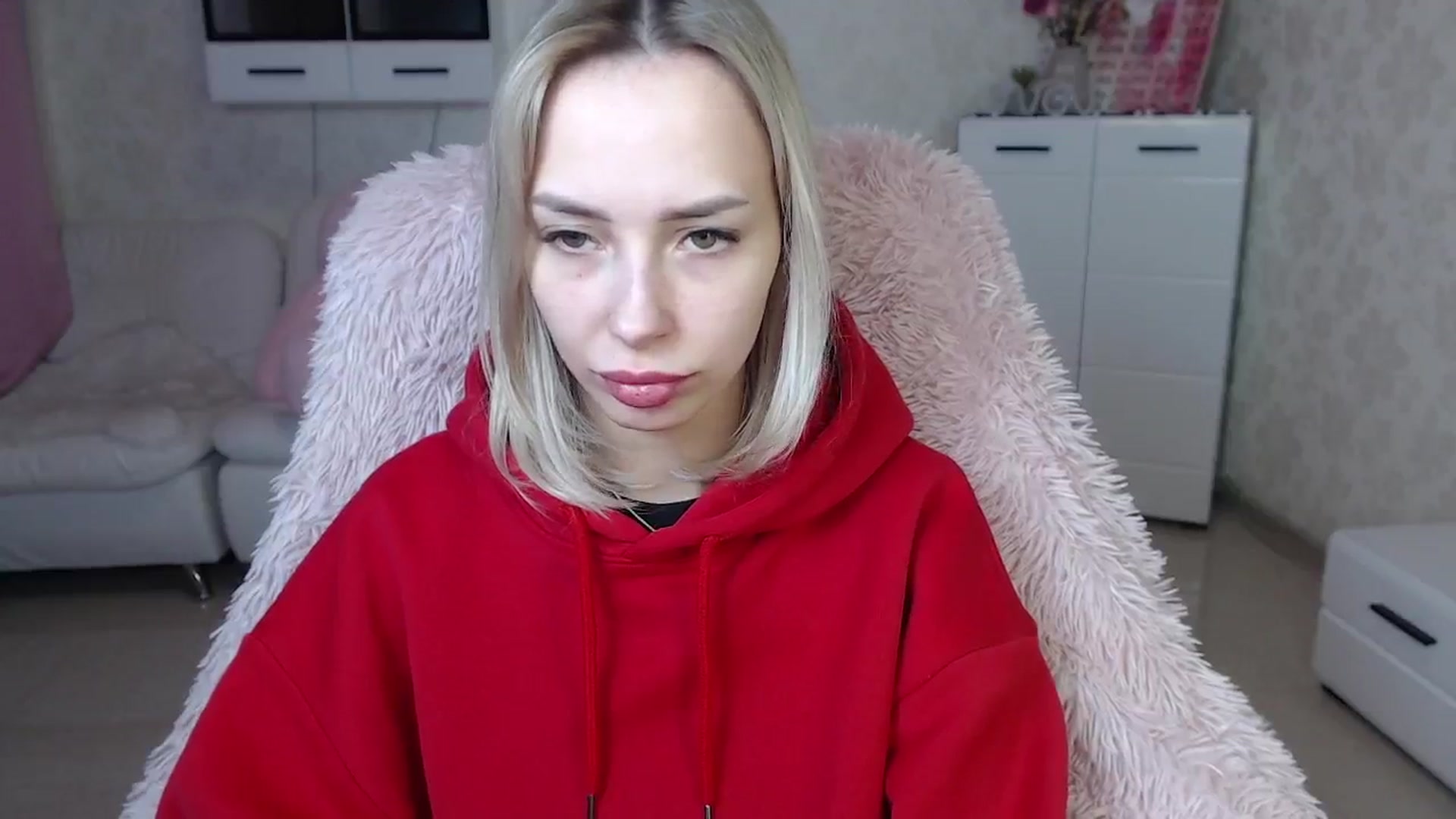 Gallery image thumbnail from Lady_lucky1's myfreecams stream on, 03/18/2024, 17:50 image 9 of 20