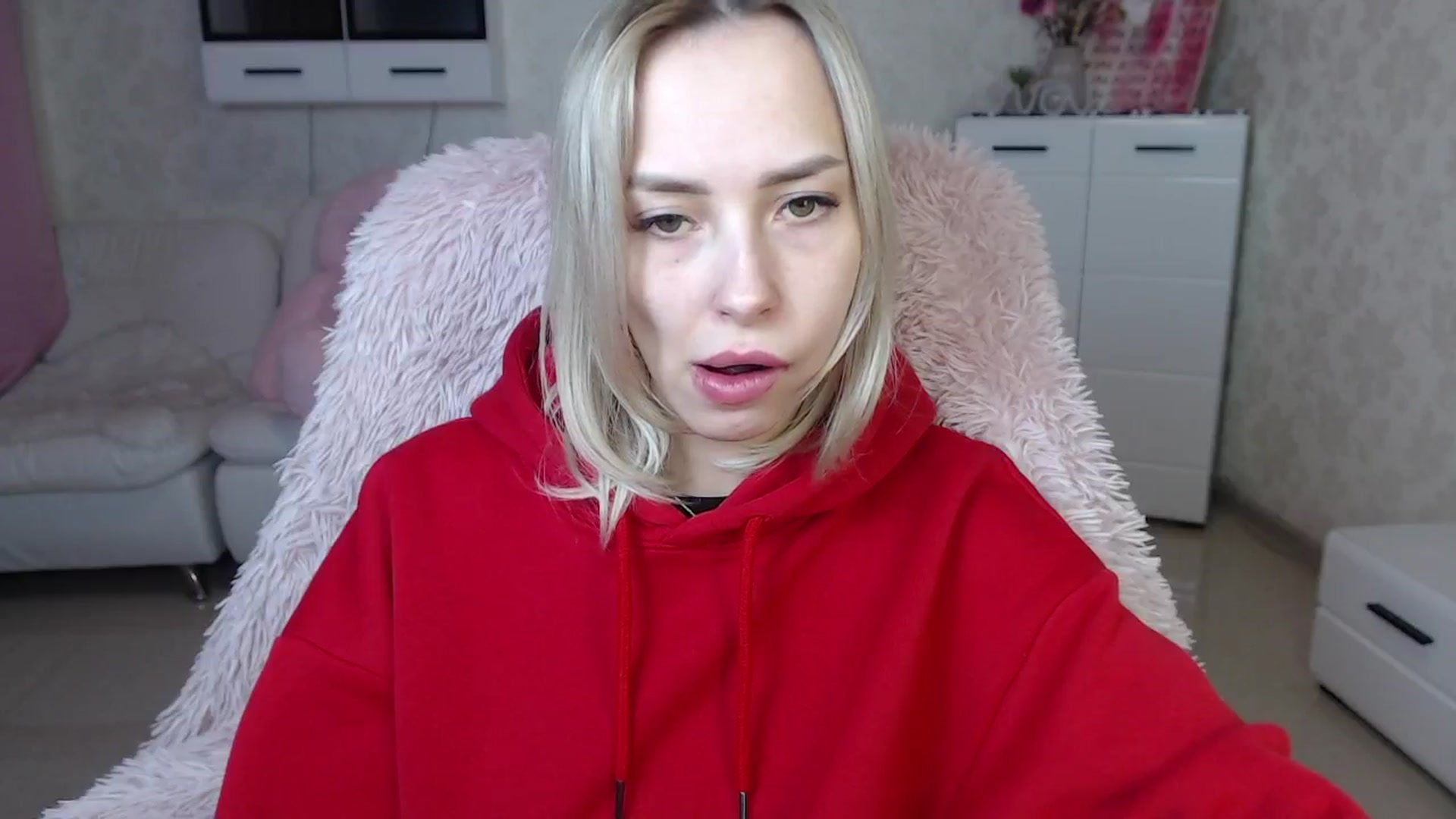 Gallery image thumbnail from Lady_lucky1's myfreecams stream on, 03/18/2024, 17:50 image 17 of 20