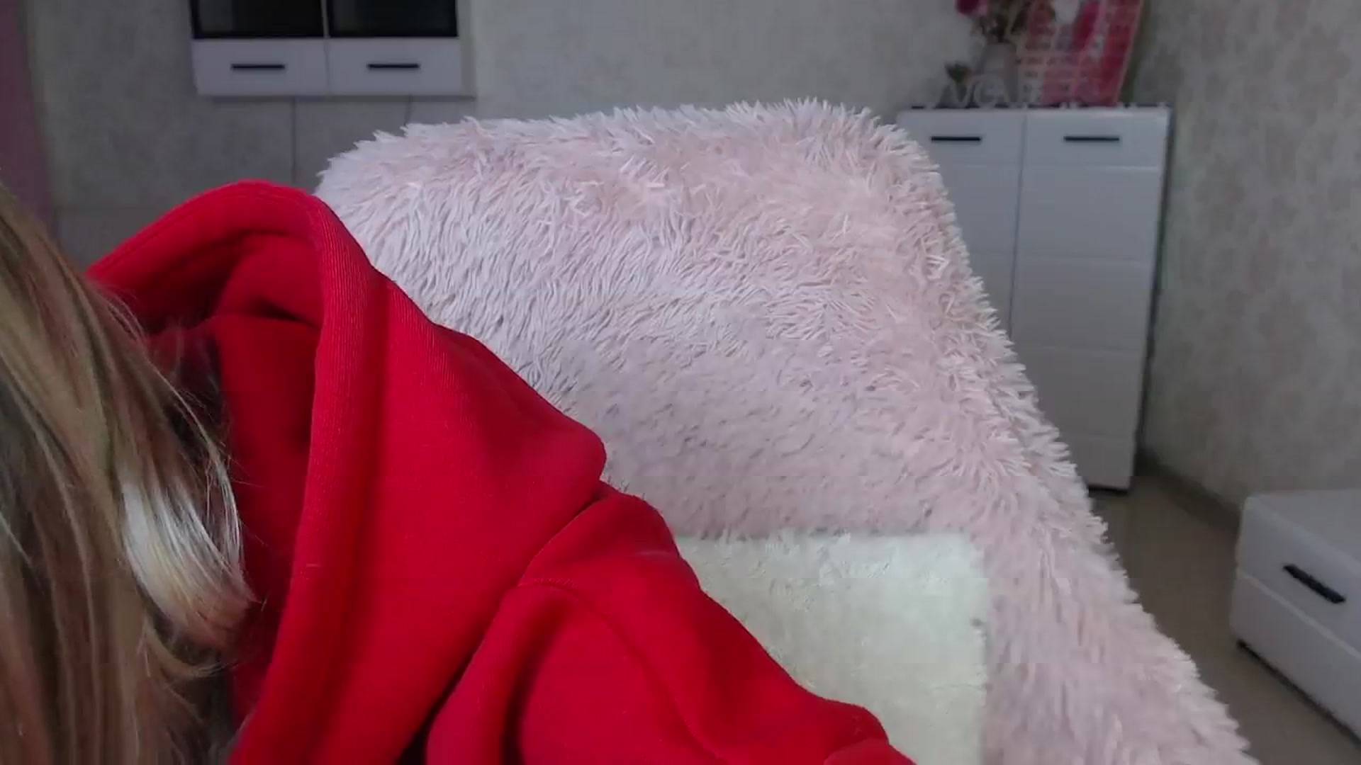 Gallery image thumbnail from Lady_lucky1's myfreecams stream on, 03/18/2024, 17:50 image 14 of 20