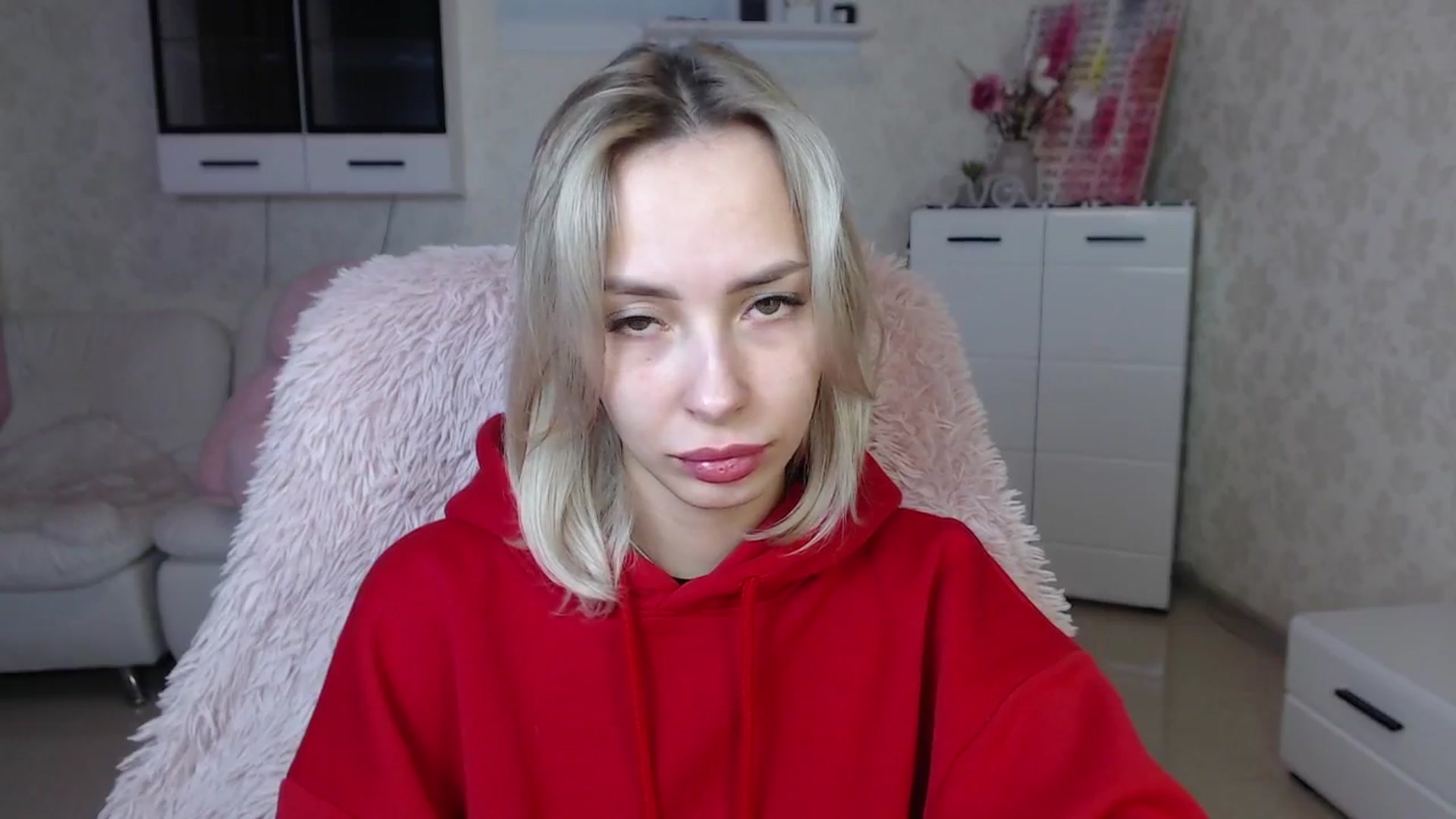 Gallery image thumbnail from Lady_lucky1's myfreecams stream on, 03/18/2024, 18:28 image 20 of 20