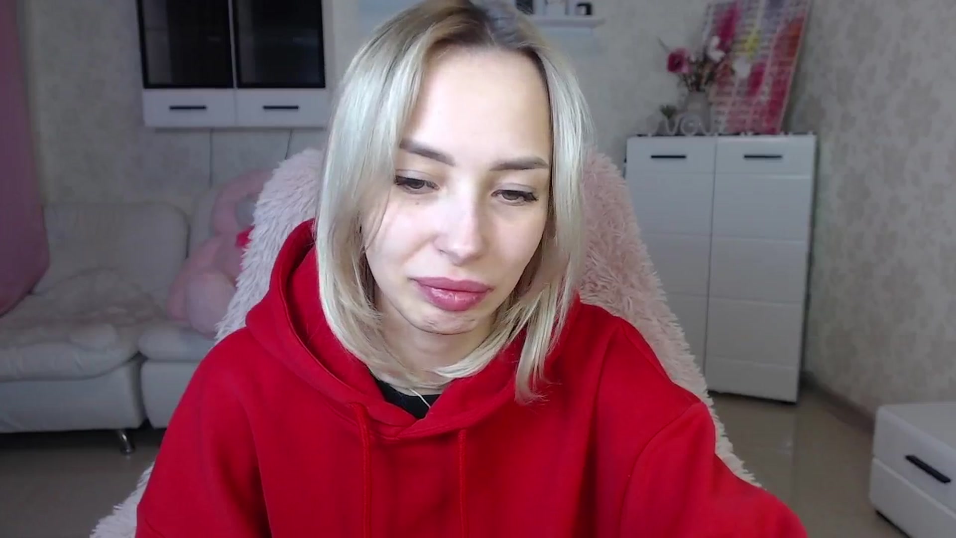 Gallery image thumbnail from Lady_lucky1's myfreecams stream on, 03/18/2024, 18:28 image 4 of 20