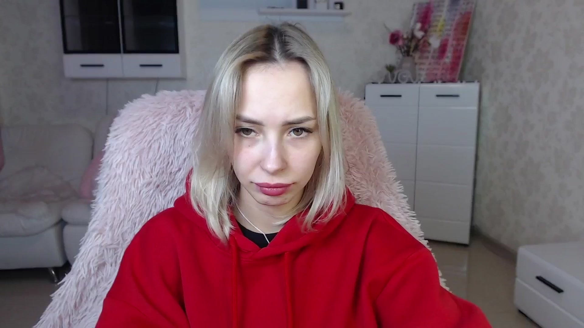 Gallery image thumbnail from Lady_lucky1's myfreecams stream on, 03/18/2024, 18:28 image 14 of 20