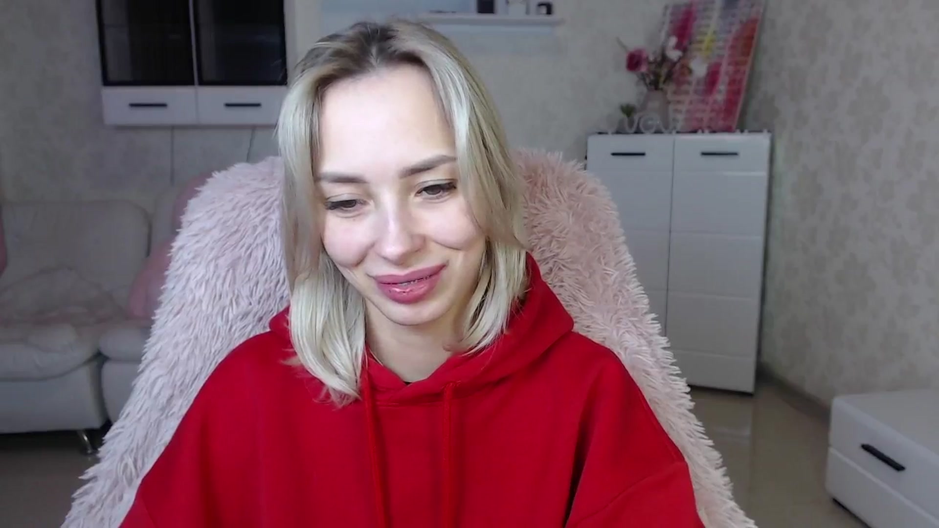 Gallery image thumbnail from Lady_lucky1's myfreecams stream on, 03/18/2024, 18:28 image 19 of 20