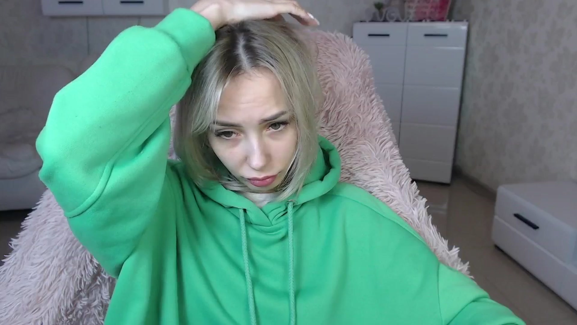 Gallery image thumbnail from Lady_lucky1's myfreecams stream on, 03/19/2024, 17:10 image 2 of 20