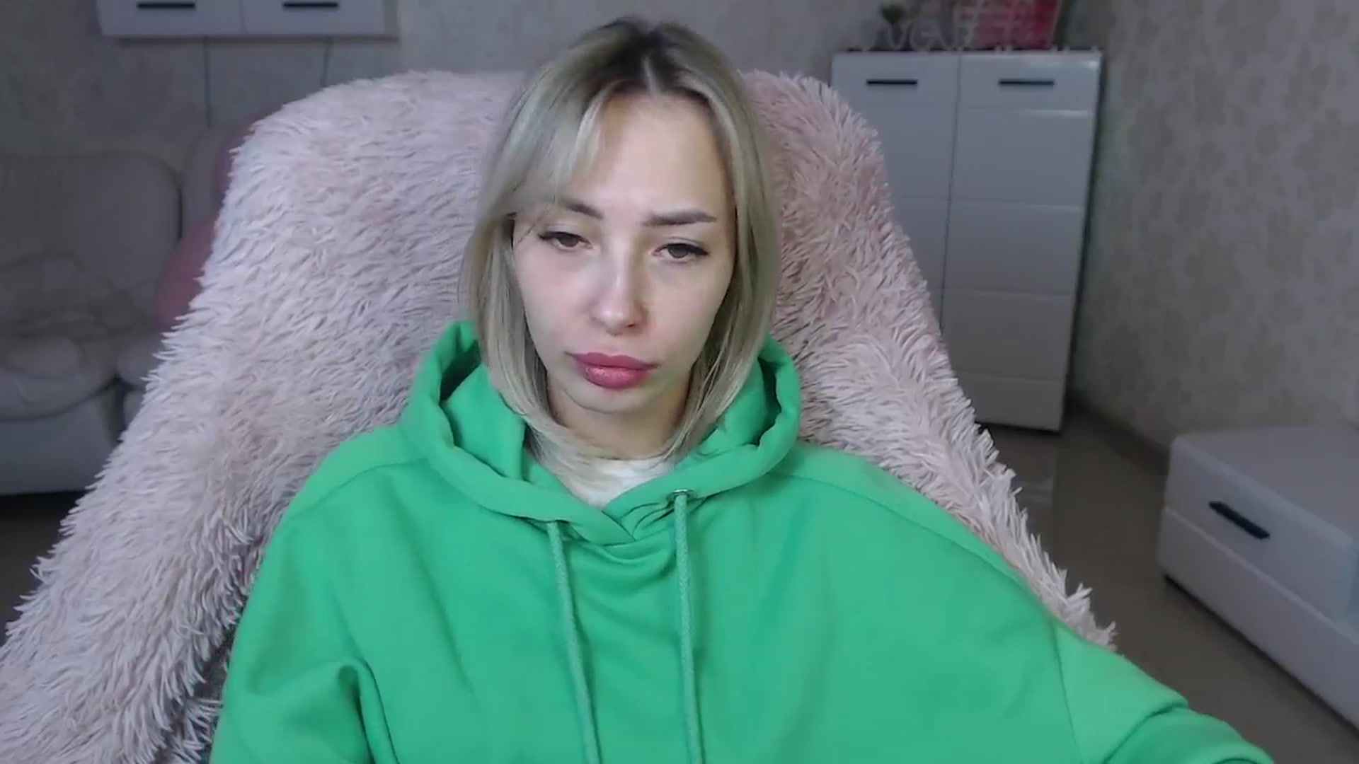Gallery image thumbnail from Lady_lucky1's myfreecams stream on, 03/19/2024, 17:10 image 18 of 20