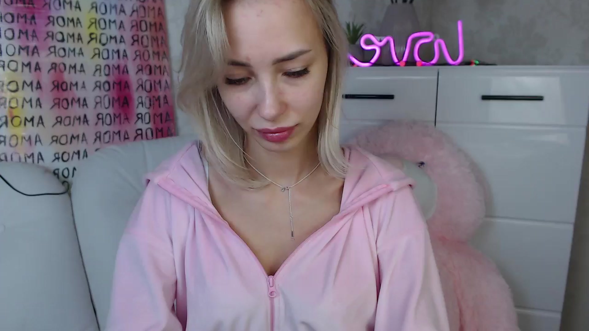 Gallery image thumbnail from Lady_lucky1's myfreecams stream on, 03/28/2024, 18:53 image 9 of 20