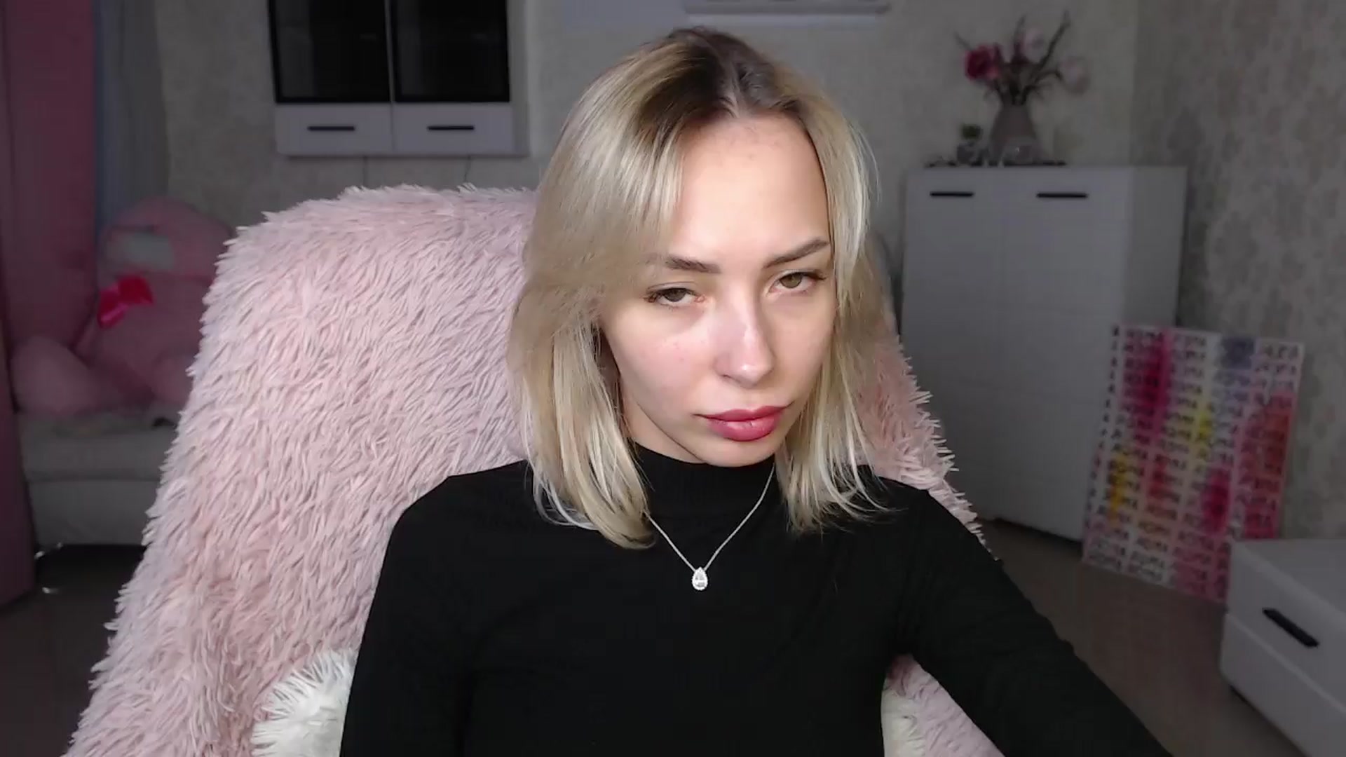 Gallery image thumbnail from Lady_lucky1's myfreecams stream on, 04/01/2024, 17:34 image 4 of 20