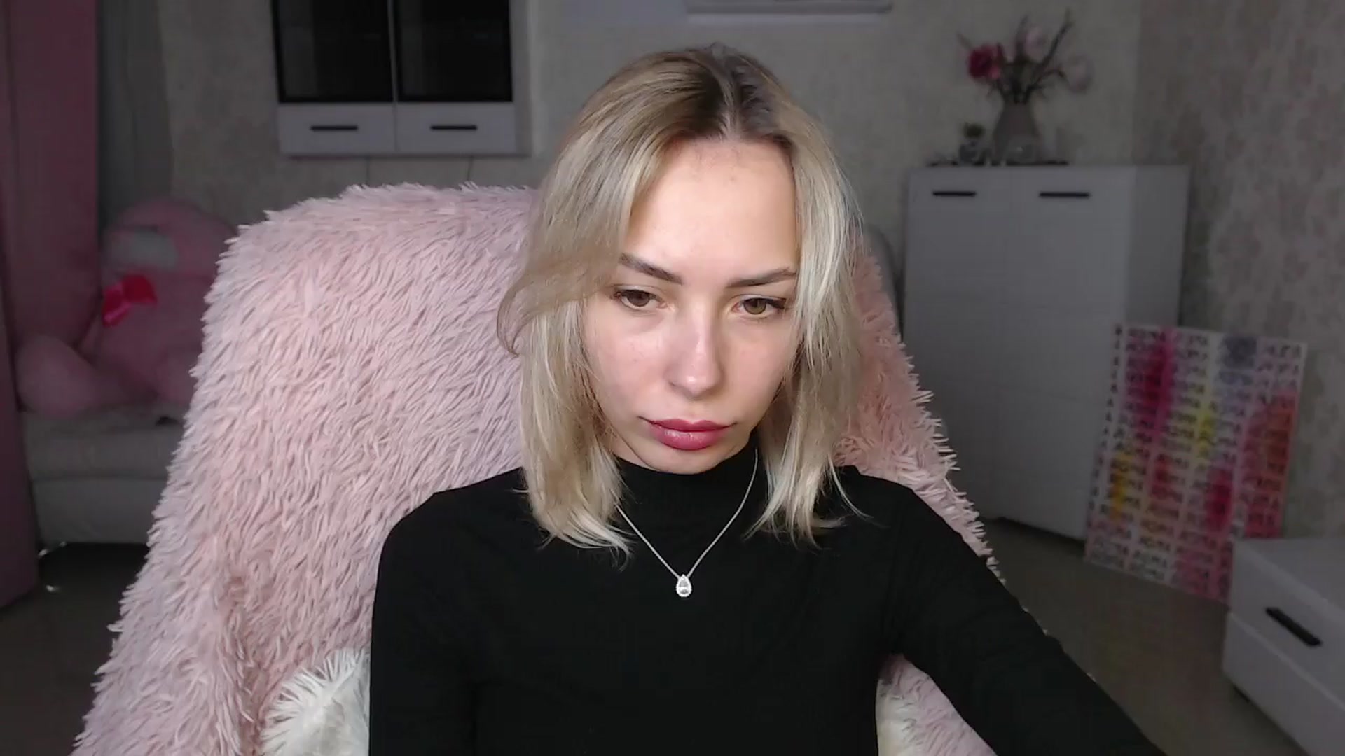 Gallery image thumbnail from Lady_lucky1's myfreecams stream on, 04/01/2024, 17:34 image 7 of 20
