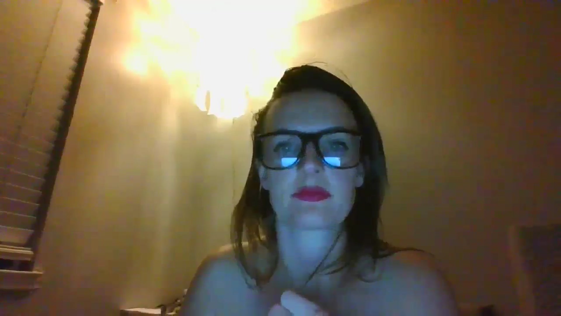 Gallery image thumbnail from Lady_luxe8765's myfreecams stream on, 11/30/2023, 04:35 image 6 of 20