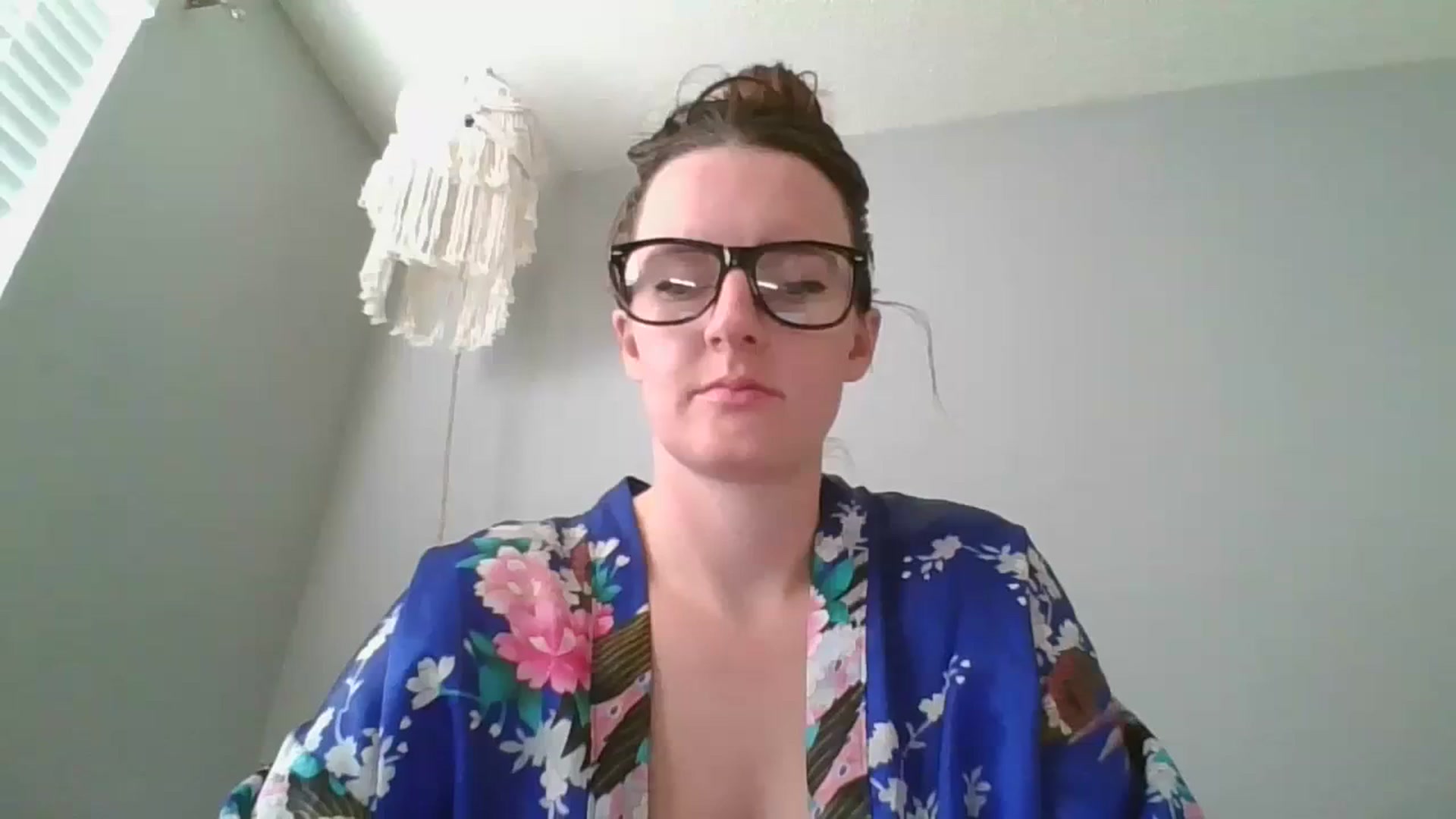Gallery image thumbnail from Lady_luxe8765's myfreecams stream on, 11/30/2023, 21:42 image 17 of 20