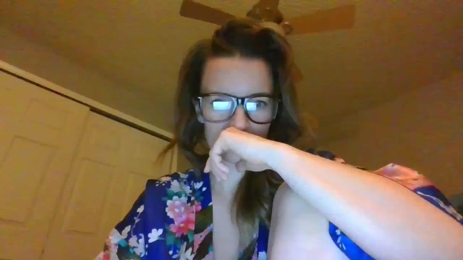 Gallery image thumbnail from Lady_luxe8765's myfreecams stream on, 12/02/2023, 07:09 image 10 of 20
