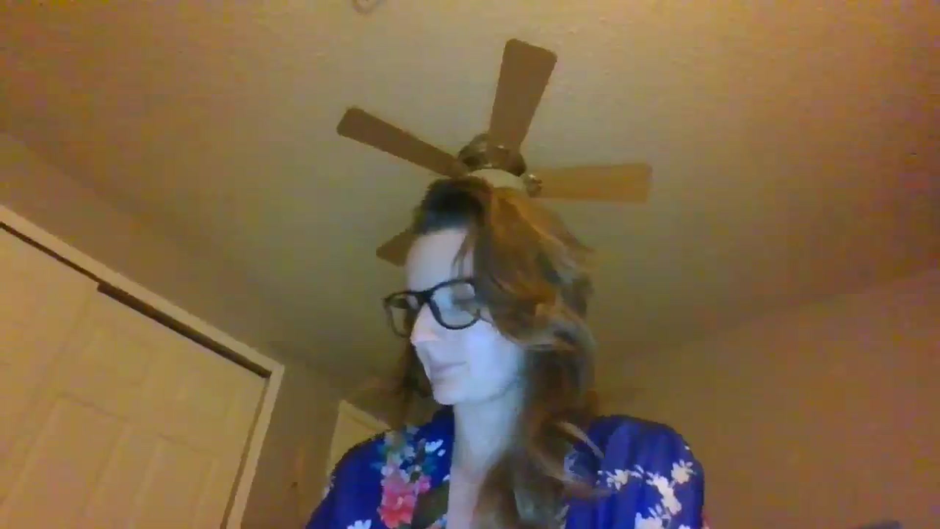 Gallery image thumbnail from Lady_luxe8765's myfreecams stream on, 12/02/2023, 07:09 image 4 of 20