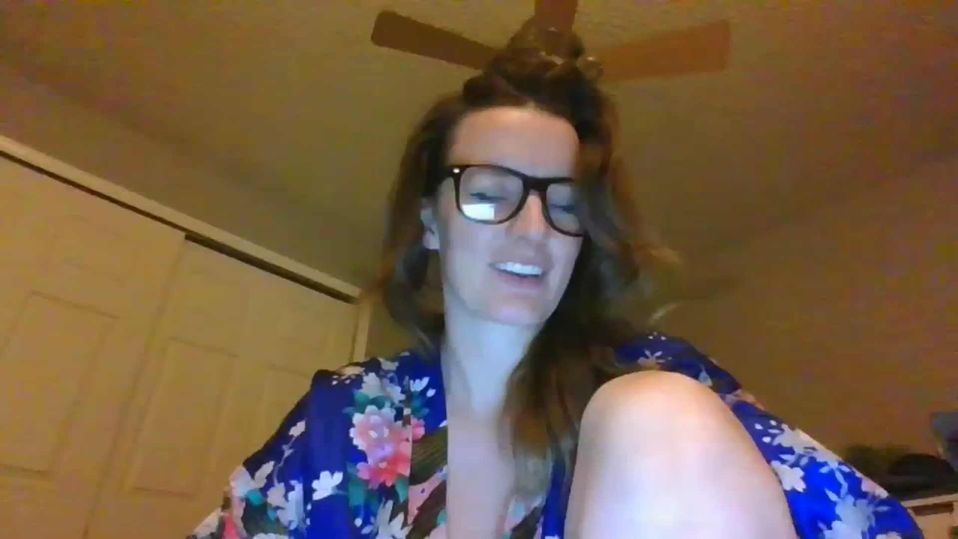 Gallery image thumbnail from Lady_luxe8765's myfreecams stream on, 12/02/2023, 07:09 image 9 of 20
