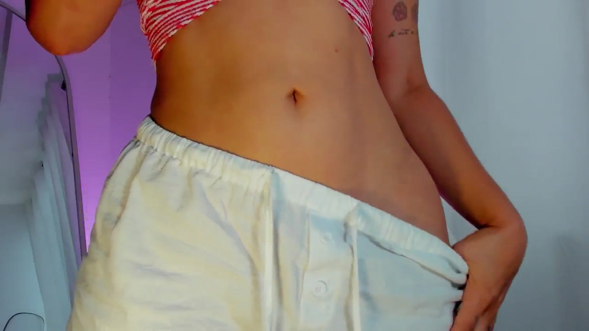 Gallery image thumbnail from Lady_sweet_'s myfreecams stream on, 04/13/2026, 17:25 image 15 of 20