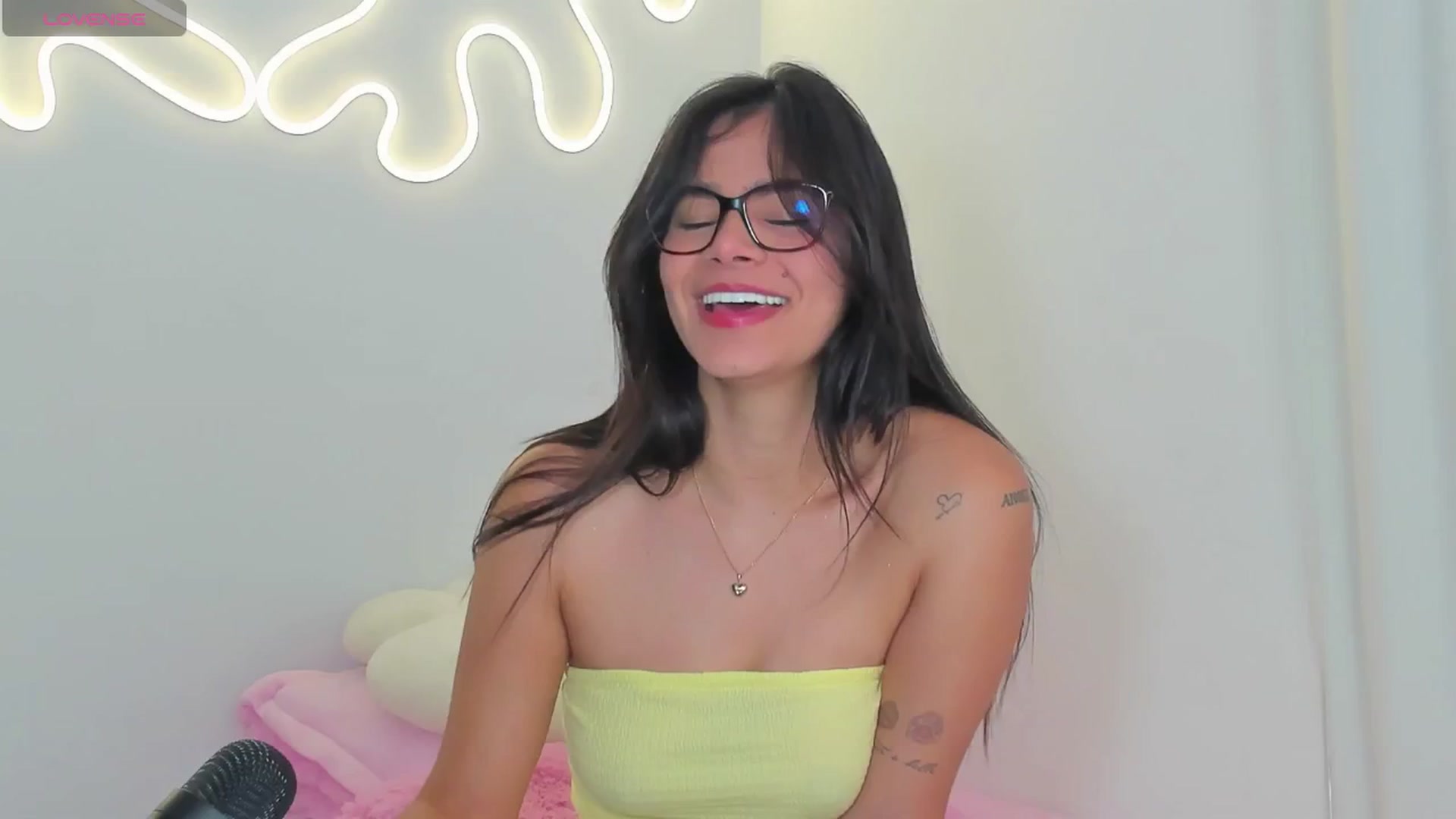 Gallery image thumbnail from Lady_sweet_'s myfreecams stream on, 04/23/2026, 15:04 image 7 of 20