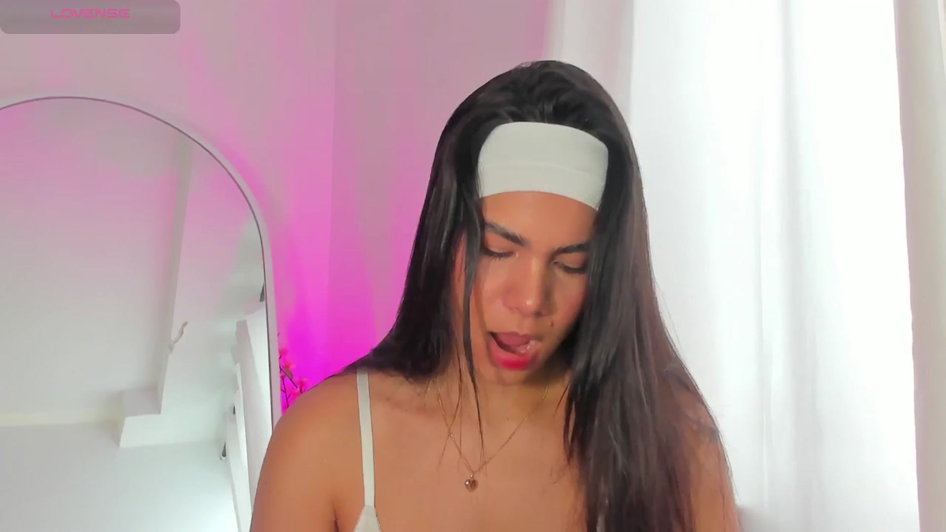 Gallery image thumbnail from Lady_sweet_'s myfreecams stream on, 04/27/2026, 17:28 image 16 of 20