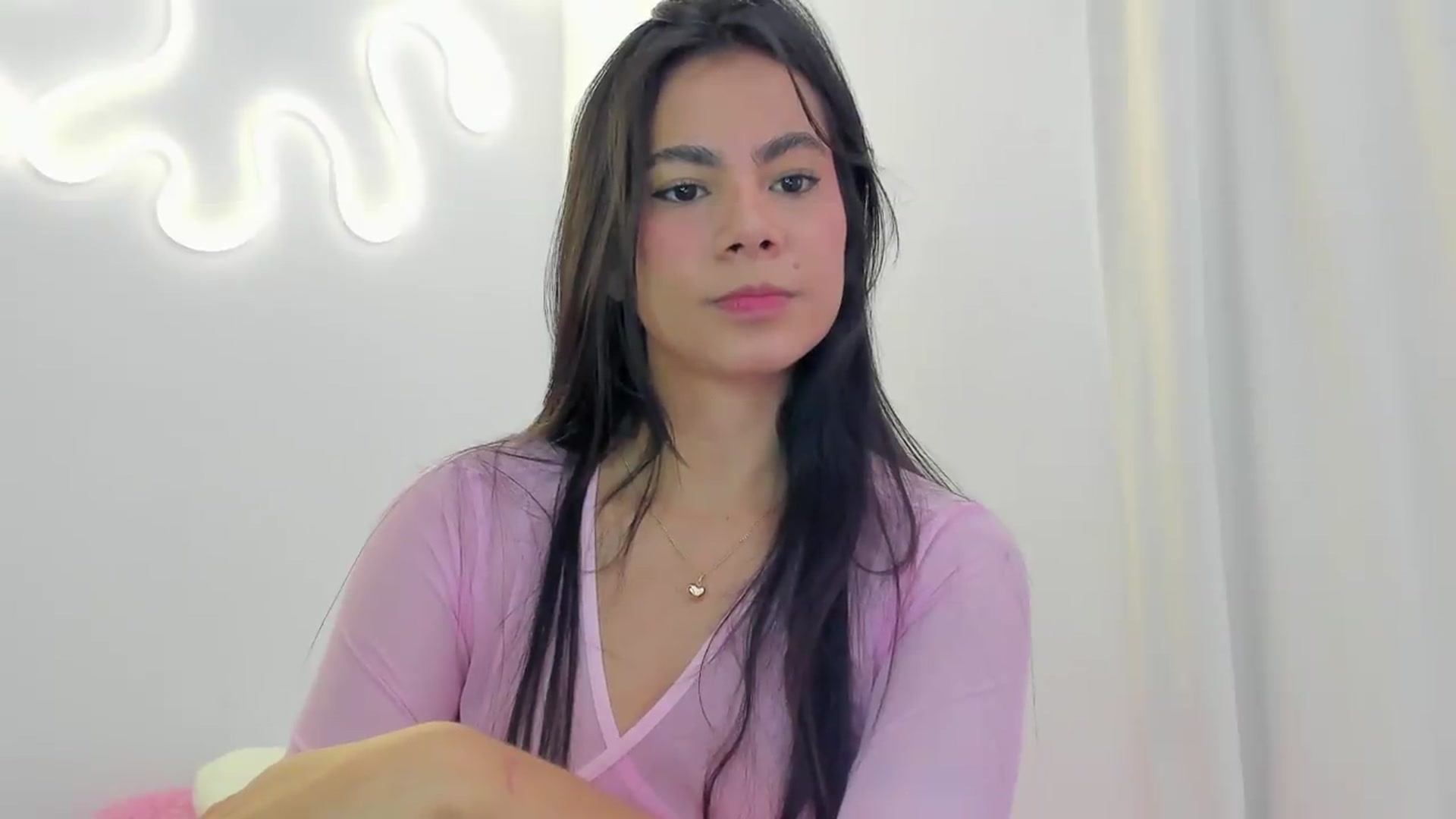 Gallery image thumbnail from Lady_sweet_'s myfreecams stream on, 07/06/2026, 15:52 image 16 of 20