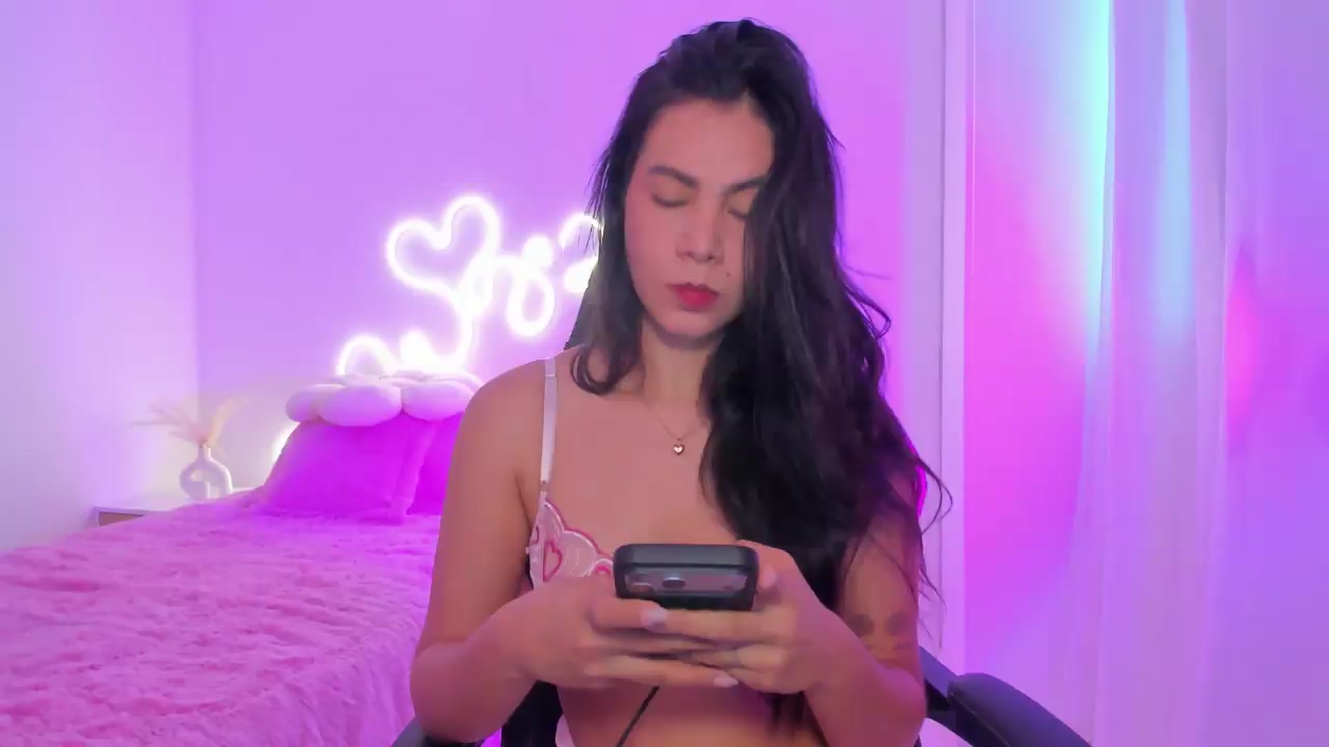 Gallery image thumbnail from Lady_sweet_'s myfreecams stream on, 08/04/2026, 14:53 image 3 of 20