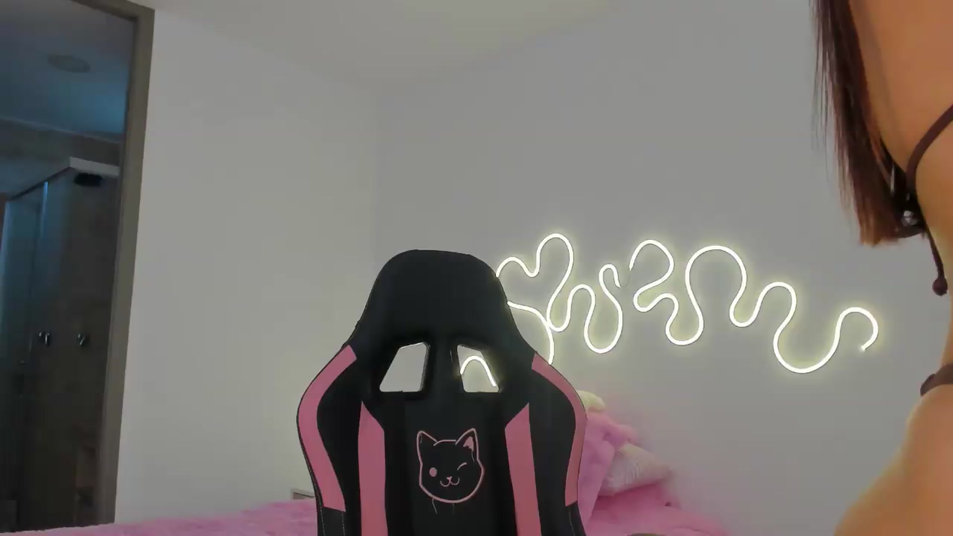 Gallery image thumbnail from Lady_sweet_'s myfreecams stream on, 08/11/2026, 14:27 image 11 of 20