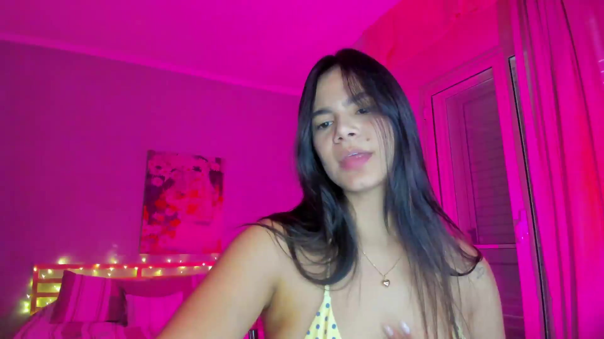 Gallery image thumbnail from Lady_sweet_'s myfreecams stream on, 08/28/2026, 14:31 image 8 of 20