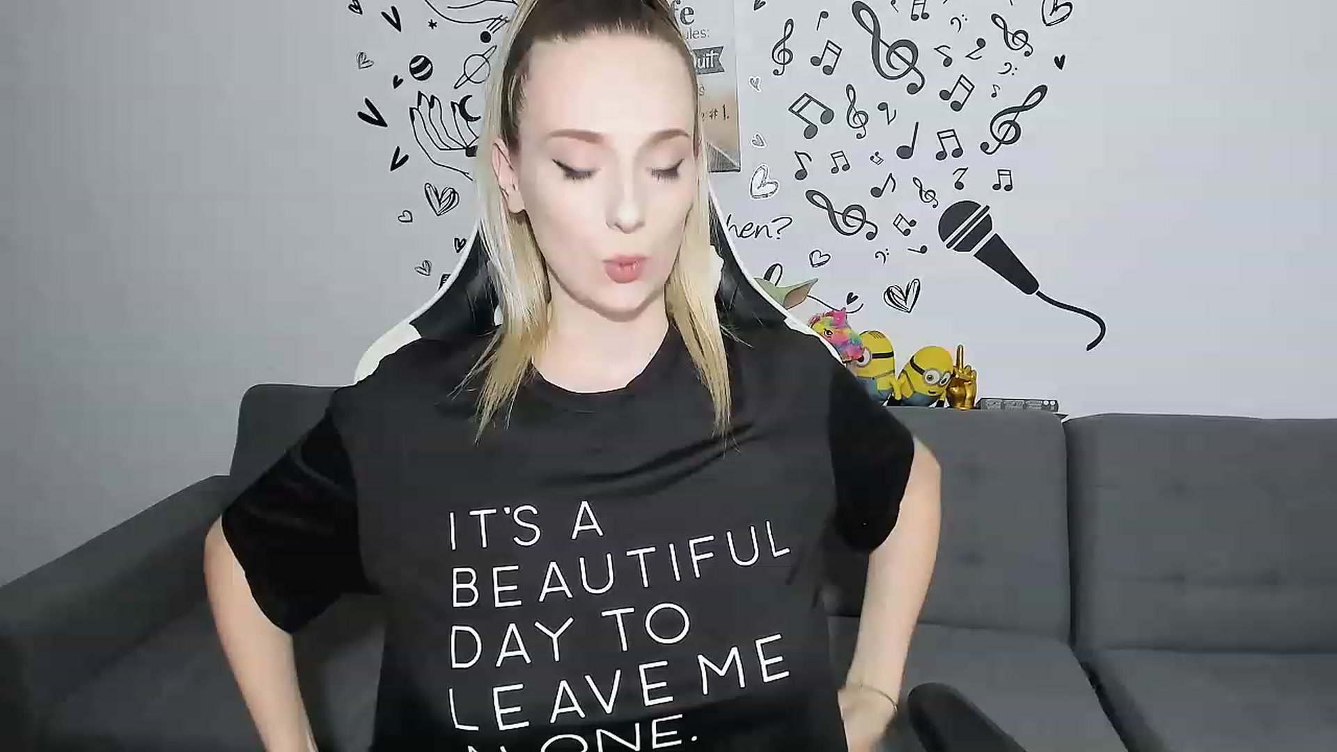 Gallery image thumbnail from Ladybug___'s myfreecams stream on, 06/07/2023, 23:01 image 13 of 20