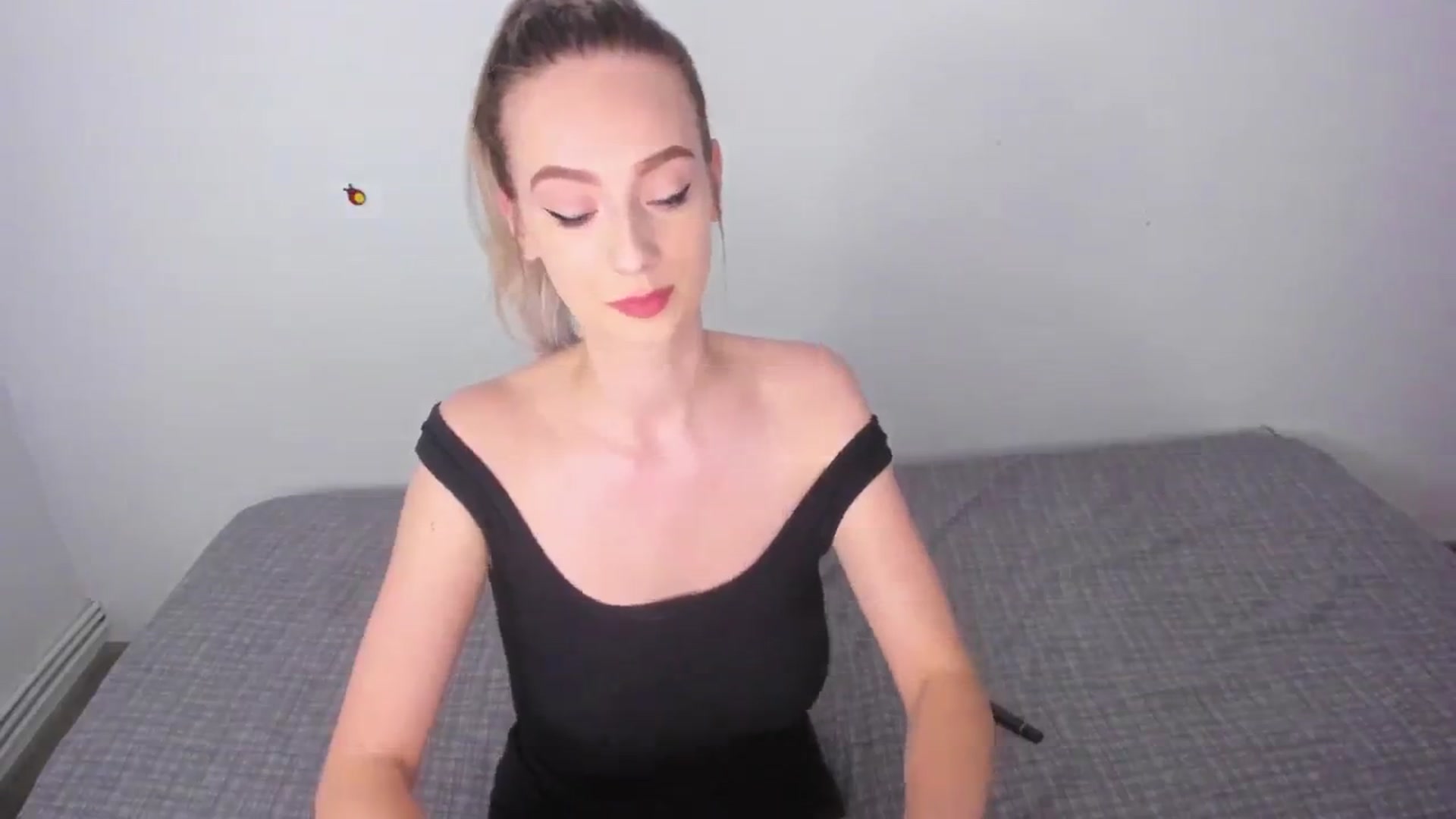 Gallery image thumbnail from Ladybug___'s myfreecams stream on, 07/08/2024, 21:49 image 15 of 20