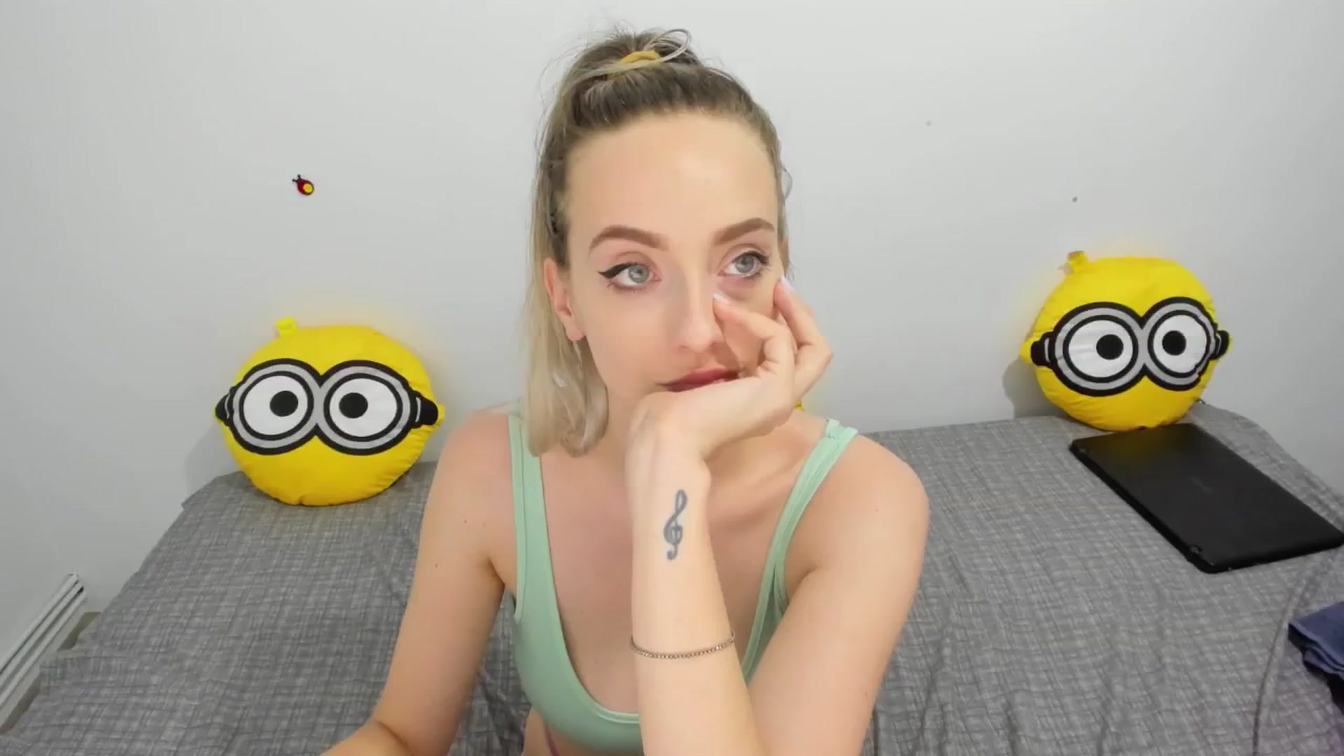 Gallery image thumbnail from Ladybug___'s myfreecams stream on, 07/13/2024, 24:34 image 14 of 20